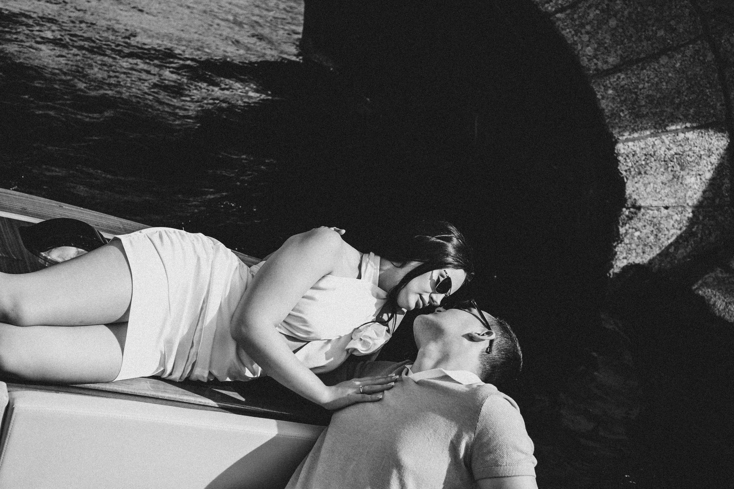 СВАДЕНБНАЯ СЬЕМКА НА КАТЕРЕ ПО КАНАЛАМ САНКТ-ПЕТЕРБУРГА И В АКВАТОРИИ НЕВЫ. Профессиональный фотограф, Санкт-Петербург — Виктория Богомолова