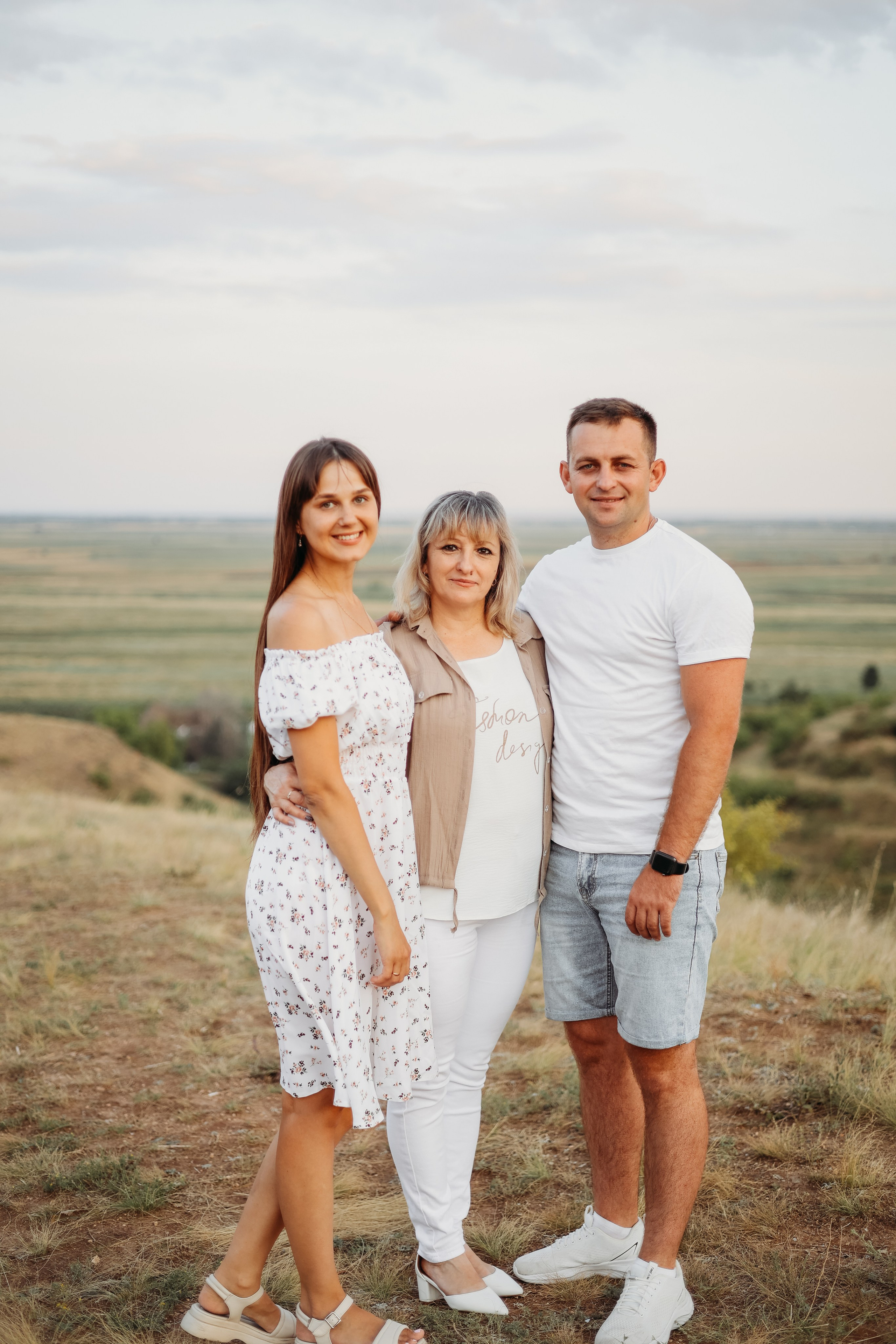 Сергей, Вика, Артем и Алина. Фотограф Алевтина Матешук