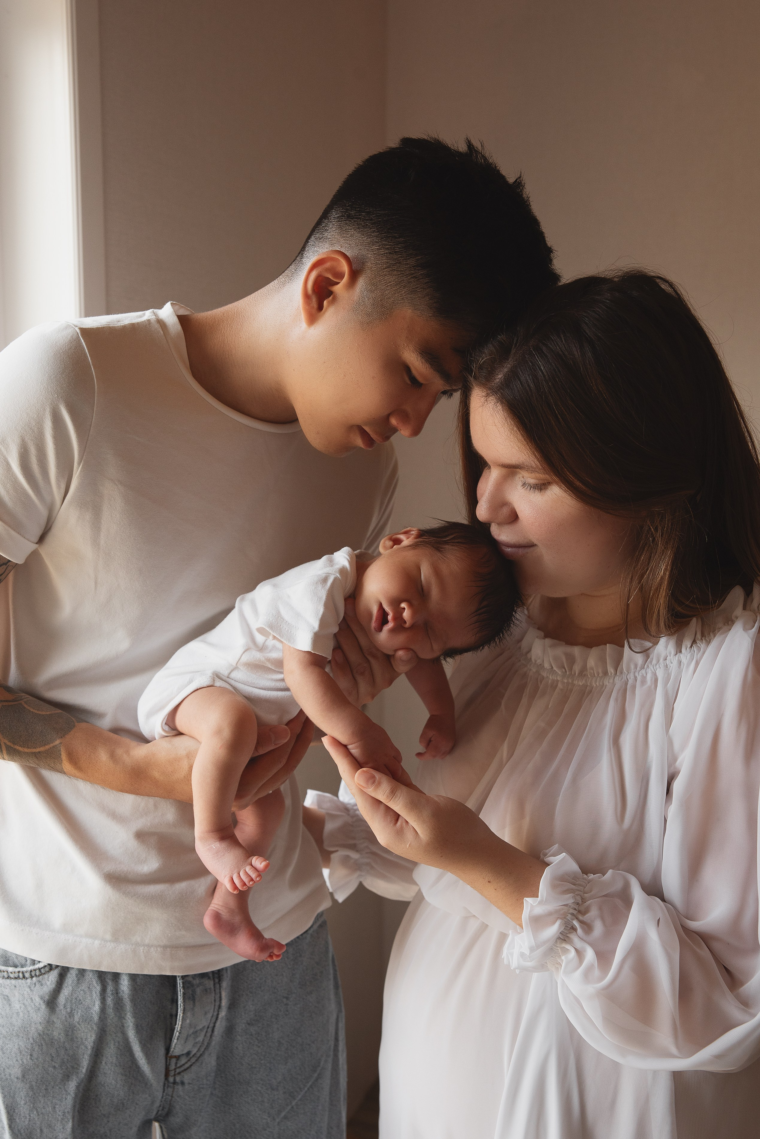 Семейная фотосессия с новорожденным Эрнест. Семейный фотограф в Южно-Сахалинске Анастасия Лимарева