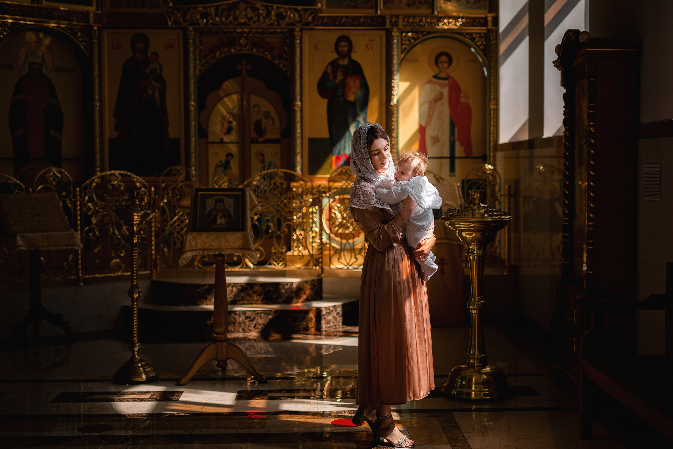 Виктория. Крещение сына. Отбасылық фотограф Алена Шаталова