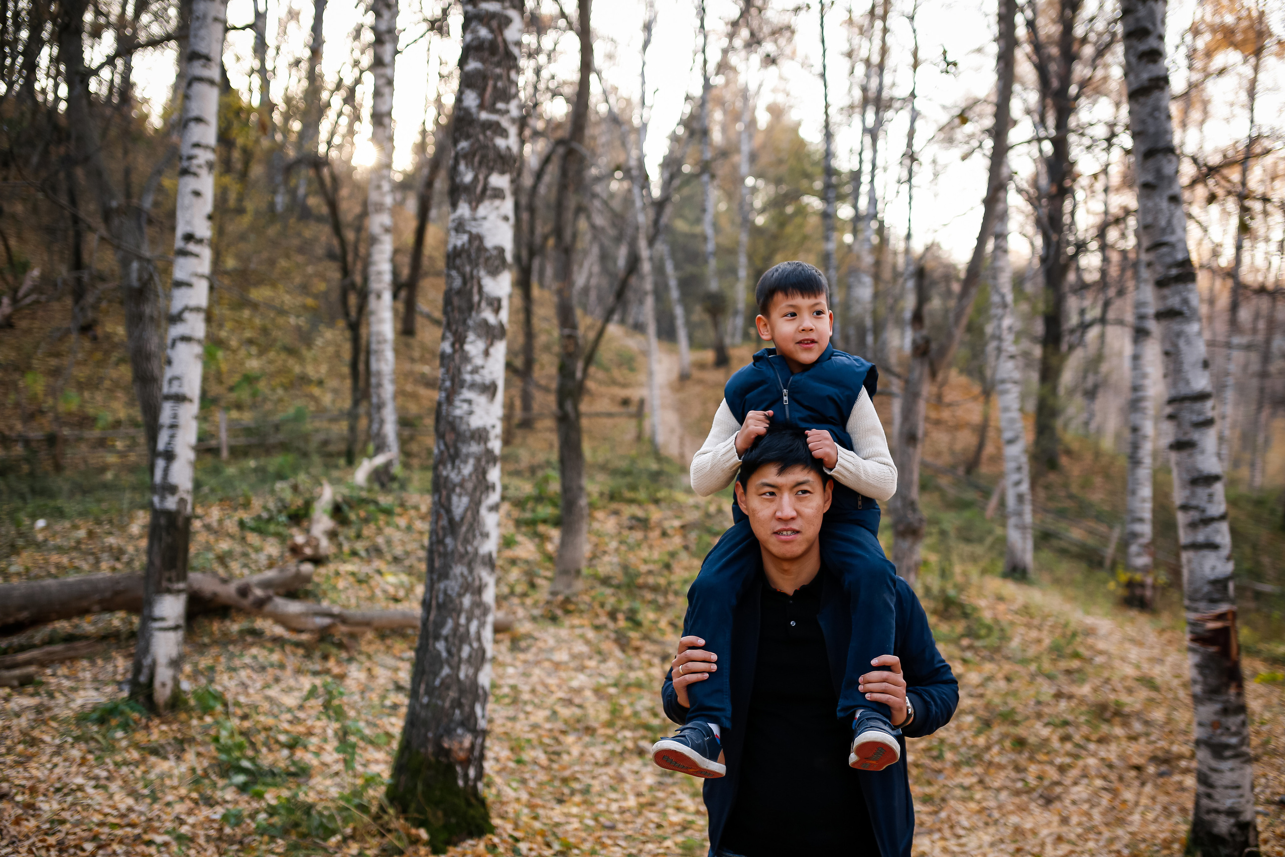 Ак-Кайын. Семейная фотопрогулка. Отбасылық фотограф Алена Шаталова