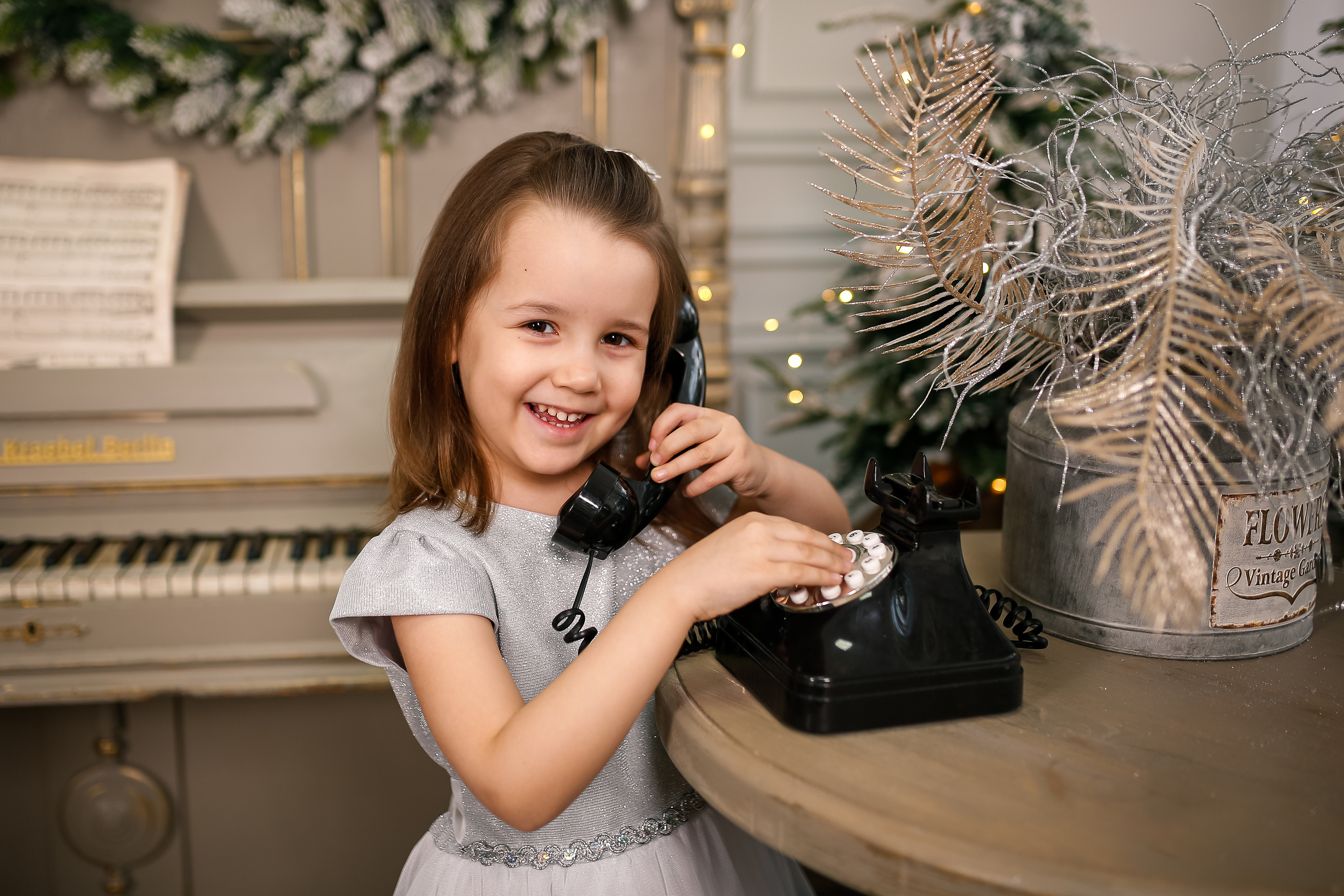 Мама и дочь. Съемка в студии. Отбасылық фотограф Алена Шаталова