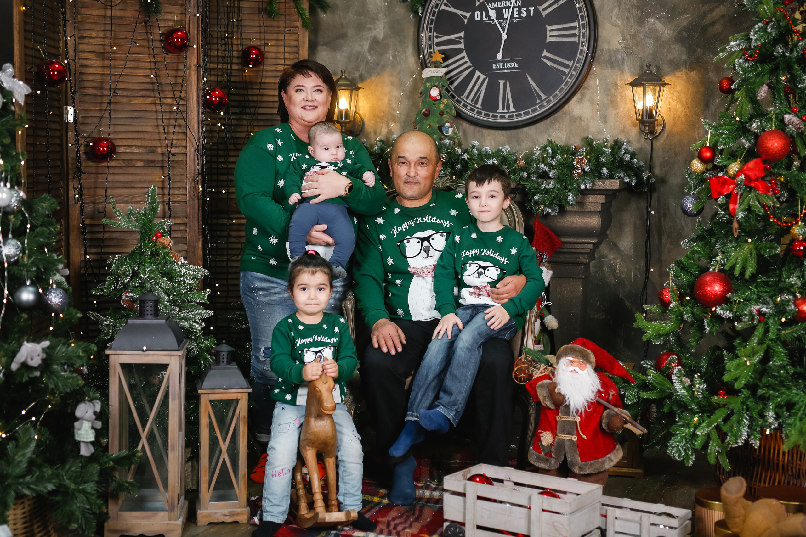 Новогодняя фотосессия в студии. Семейный фотограф Алёна Шаталова