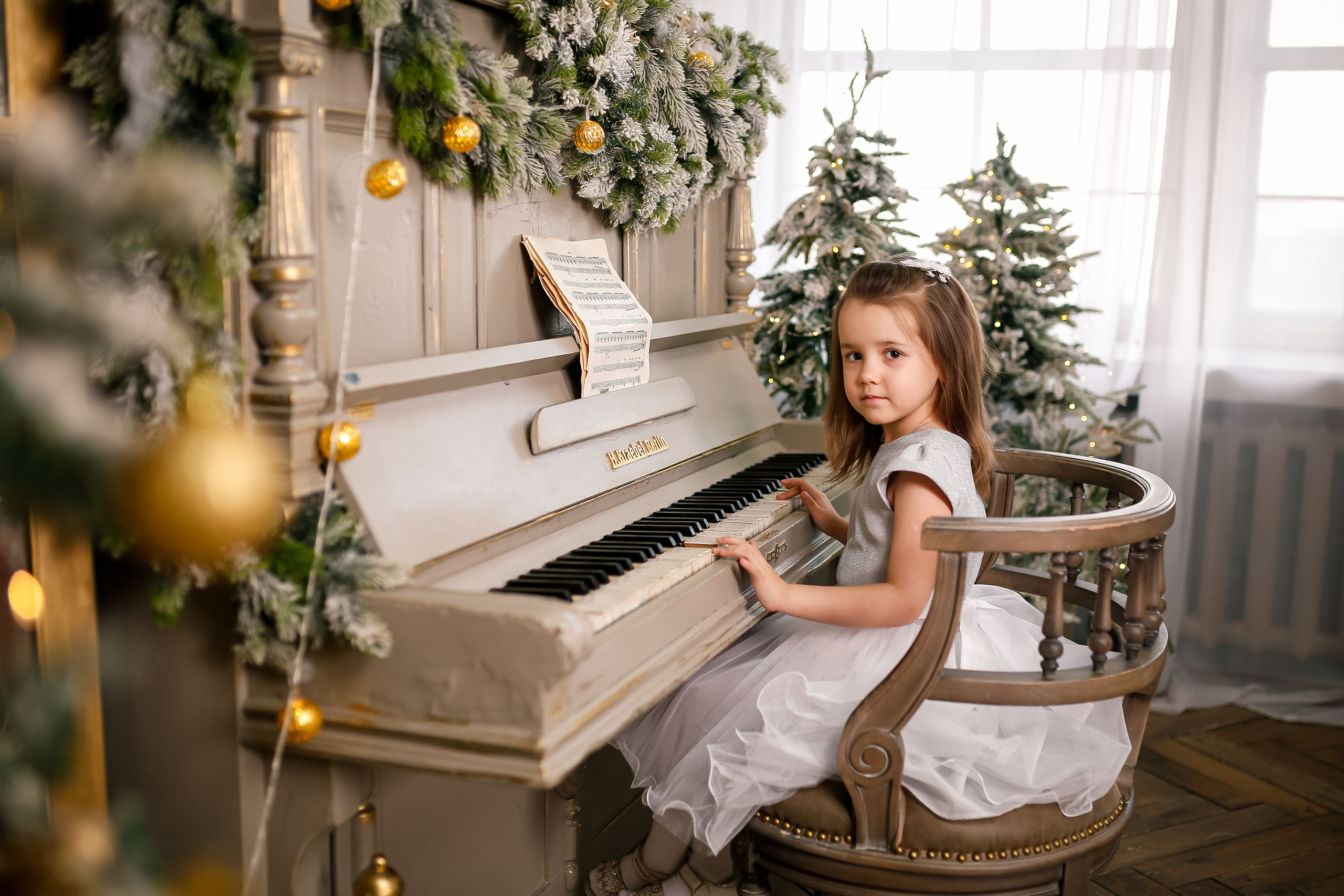 Мама и дочь. Съемка в студии. Отбасылық фотограф Алена Шаталова