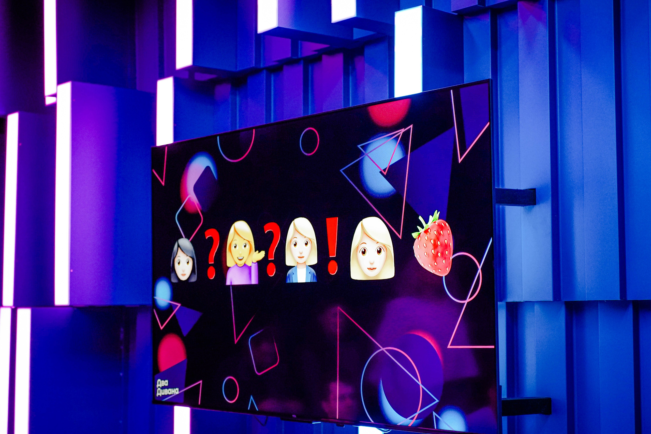 ДВА ДИВАНА ШОУ (ВЗРОСЛОЕ). Портфолио