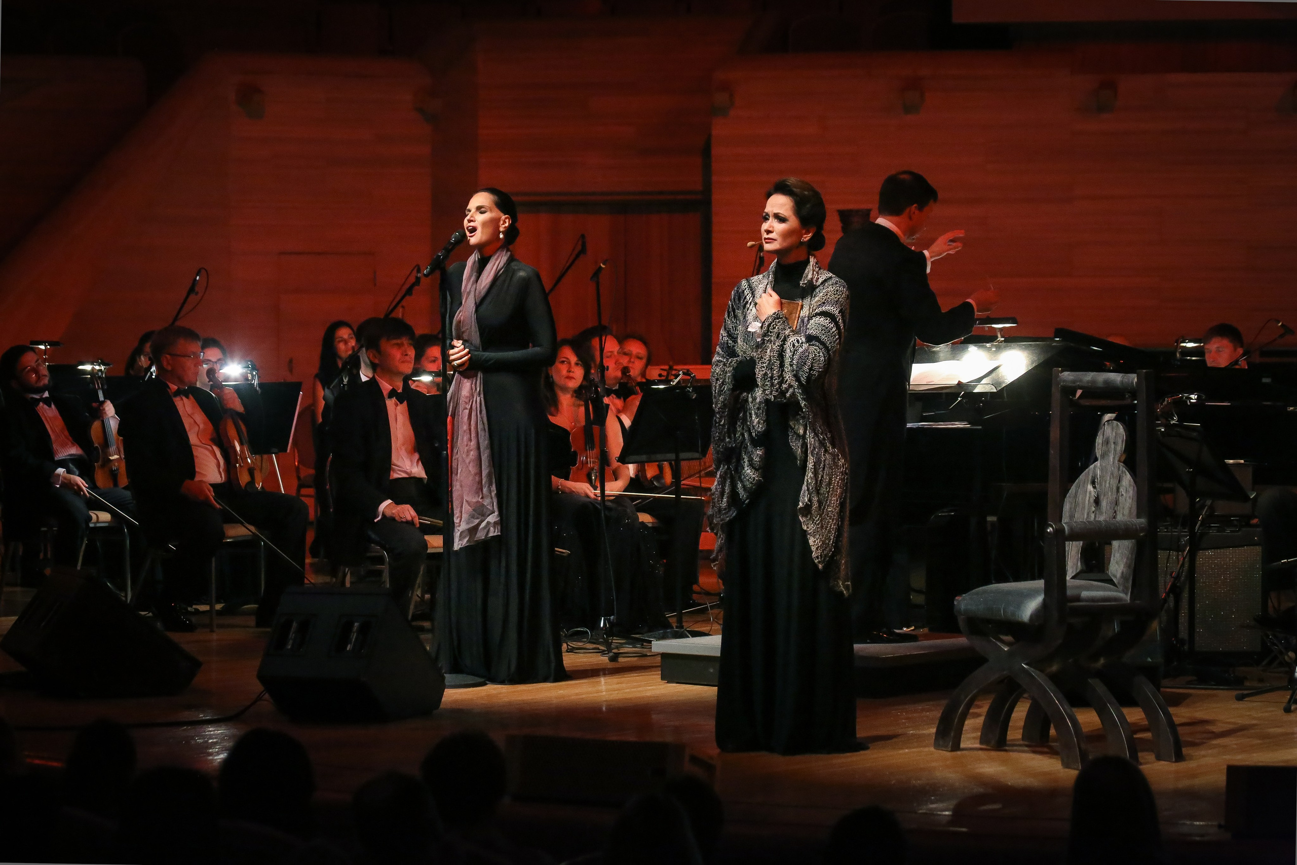 «Я искала тебя»: посвящение Цветаевой. Дарья Письменюк / Darya Leitstern — фотограф, музыкант, журналист, путешественник