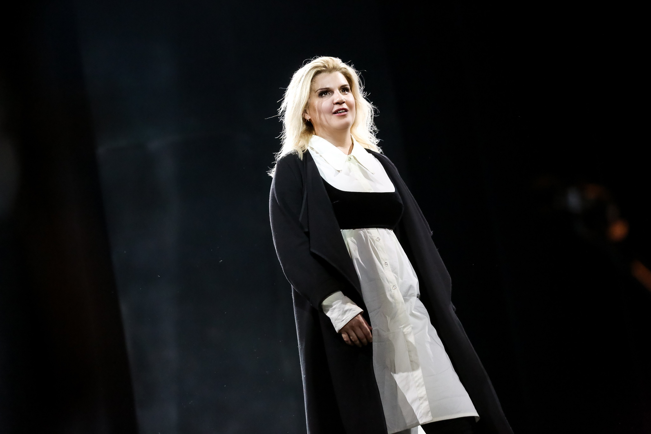 Чисто английское самоубийство: о «Поругании Лукреции» Бриттена в Новой опере. Дарья Письменюк / Darya Leitstern — фотограф, музыкант, журналист, путешественник