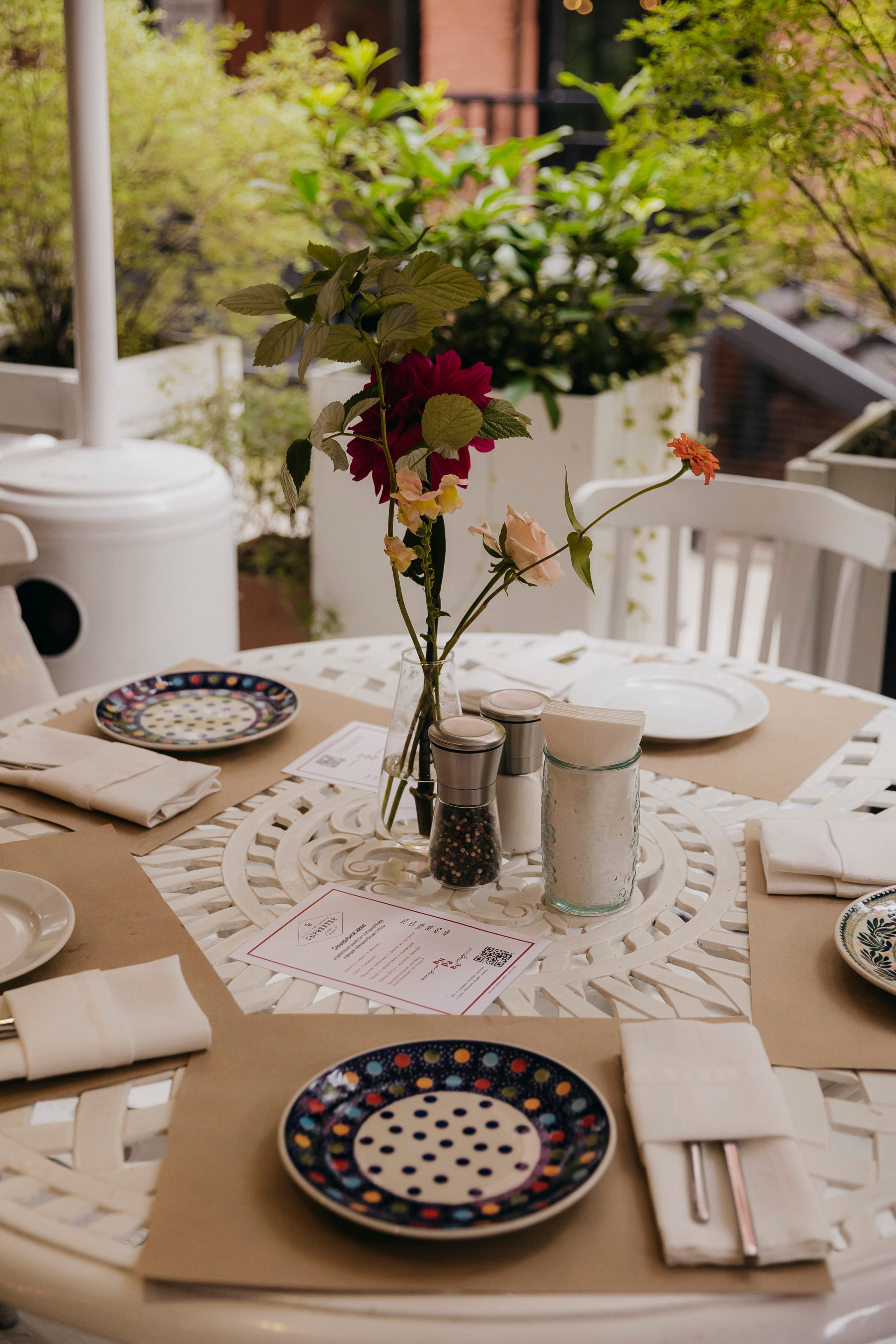 «Женщина Вправе сказать»: коллаборация Катерины Кейру и ресторана «Сыр. «Птичка на проводе»: информационный портал в Москве