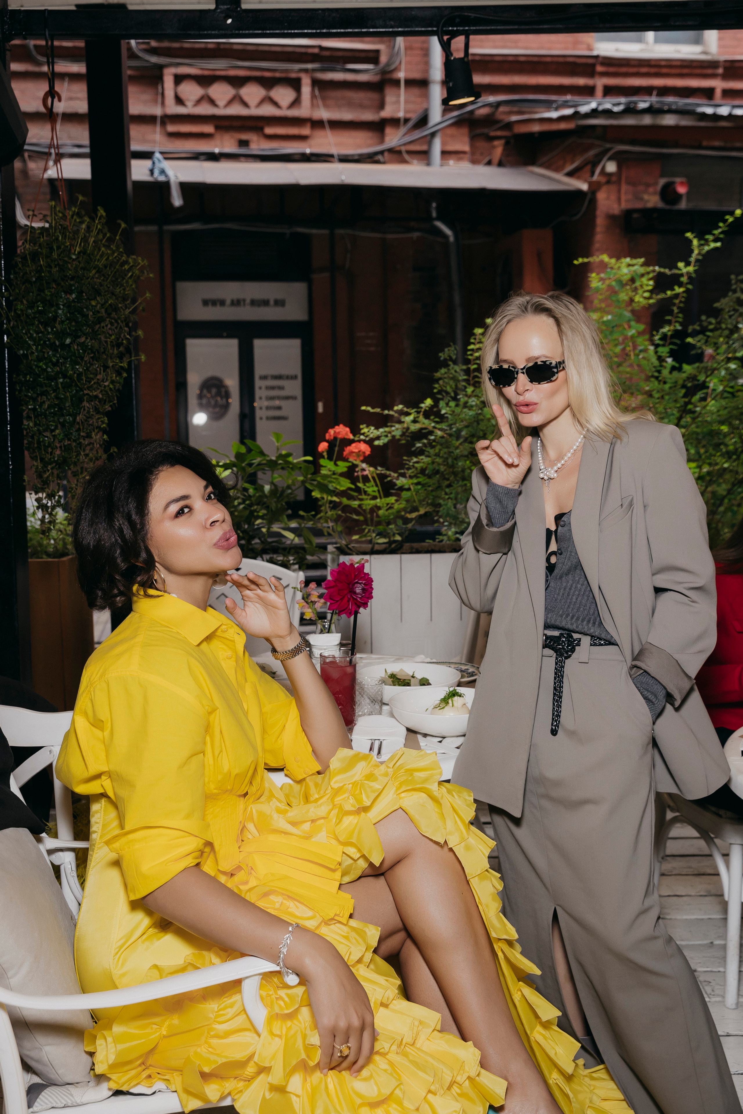 «Женщина Вправе сказать»: коллаборация Катерины Кейру и ресторана «Сыр. «Птичка на проводе»: информационный портал в Москве