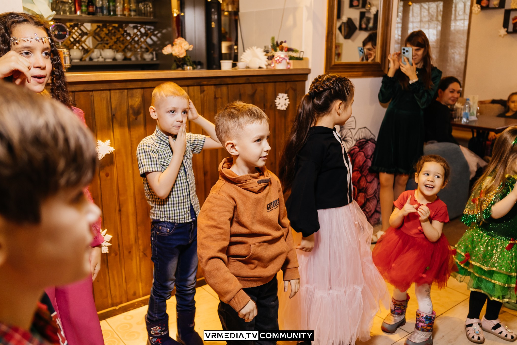 Новогодний вечер в кафе «КАмпот»