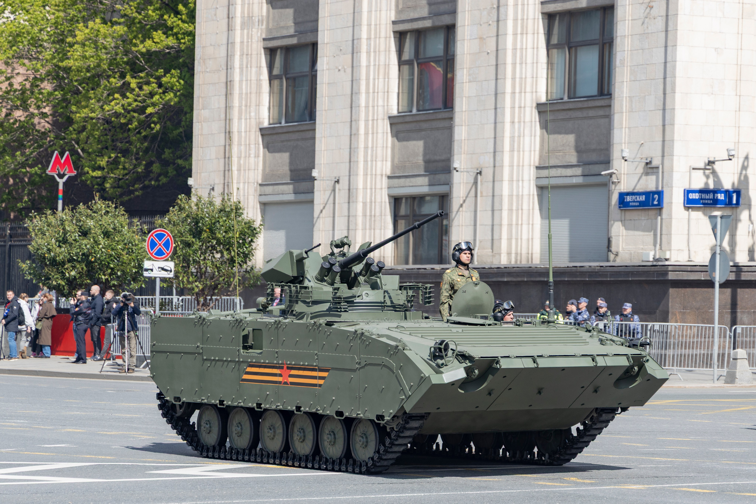 Репетиция парада победы 7 мая 2025 боевая техника. Репортажный, семейный и студийный фотограф в Москве Демин Алексей