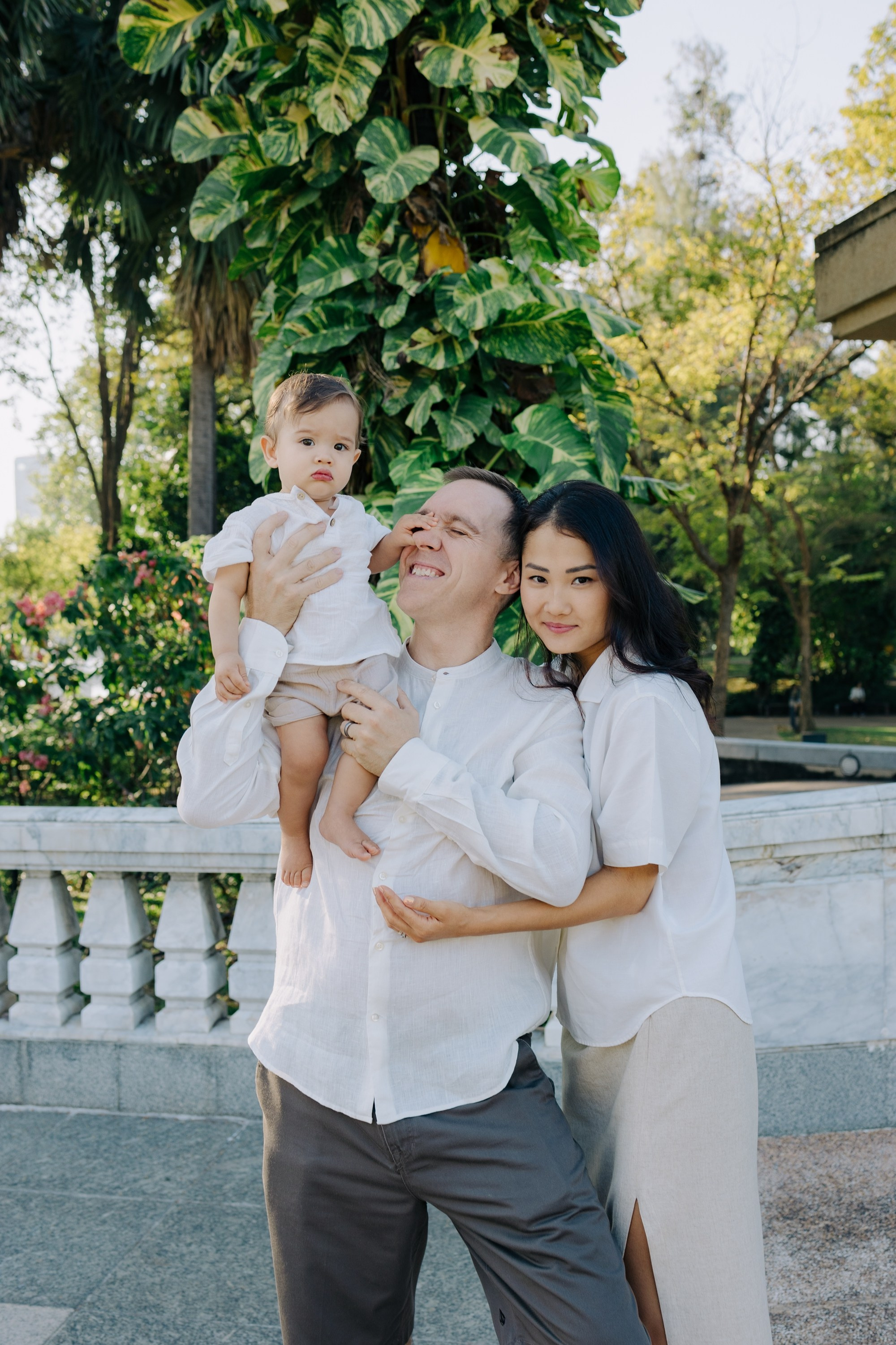 Family photographer portfolio in Thailand Phuket Samui Phangan Bangkok. Fedor Lemeshko — Destination Wedding and Family Lifestyle photographer