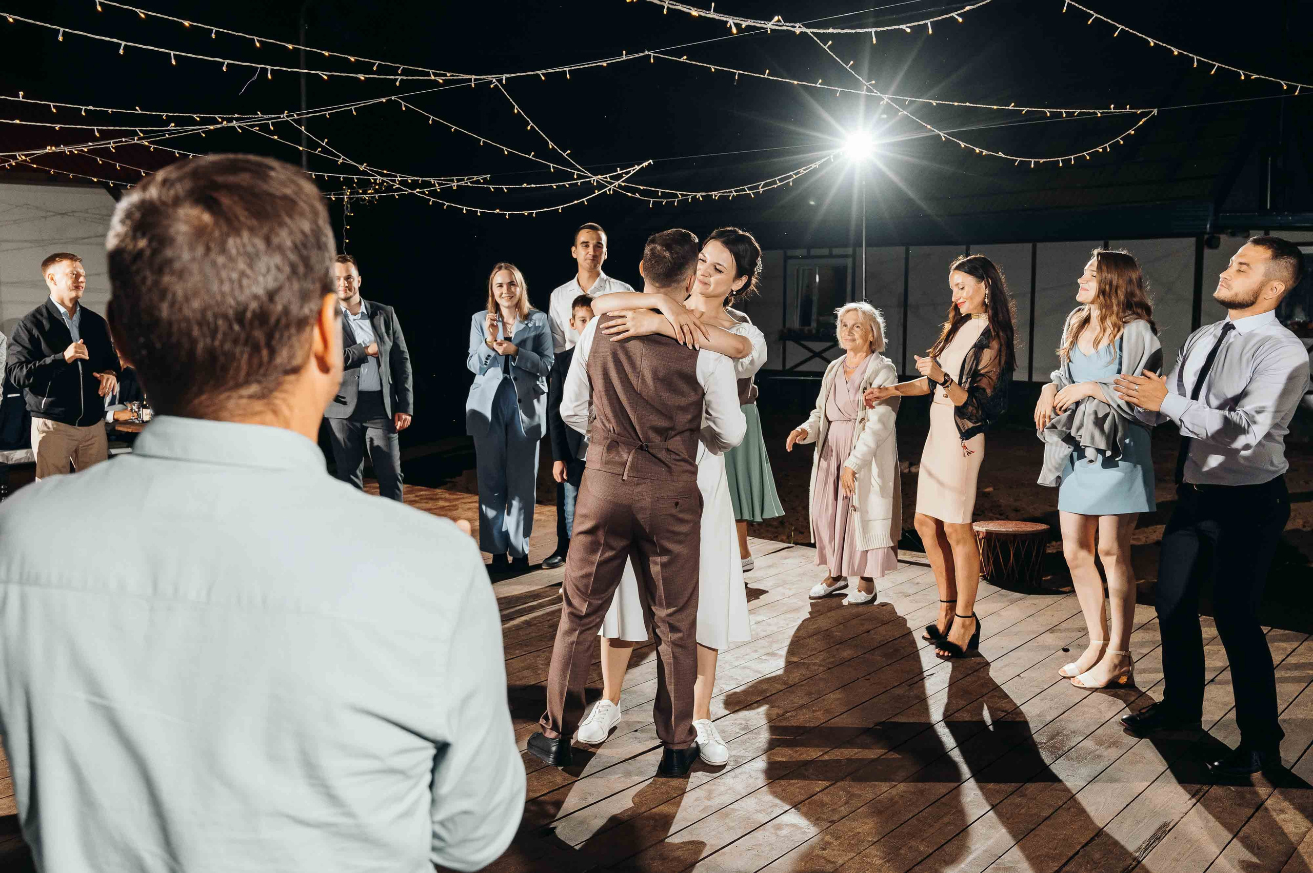 Свадебная фотосессия и прогулка на свежем воздухе. Свадебный и семейный фотограф в Котласе Никита Попов