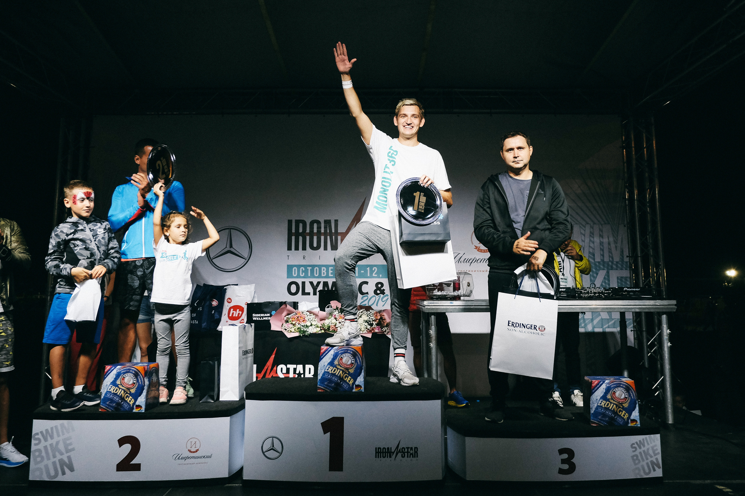 Iron Star X Mercedes-Benz. Фотограф Артем Дербенев Москва