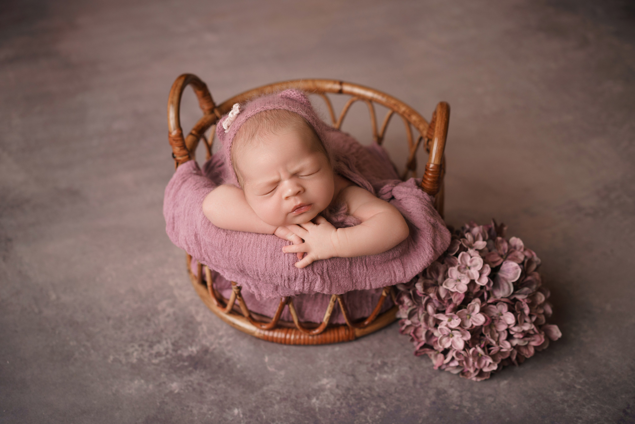 Костюмы и аксессуары для фотосессии новорожденных | Реквизит для съемки newborn в Москве. Фотосессия новорожденных в Москве и Московской области | Профессиональный фотограф newborn — Татьяна Иванова