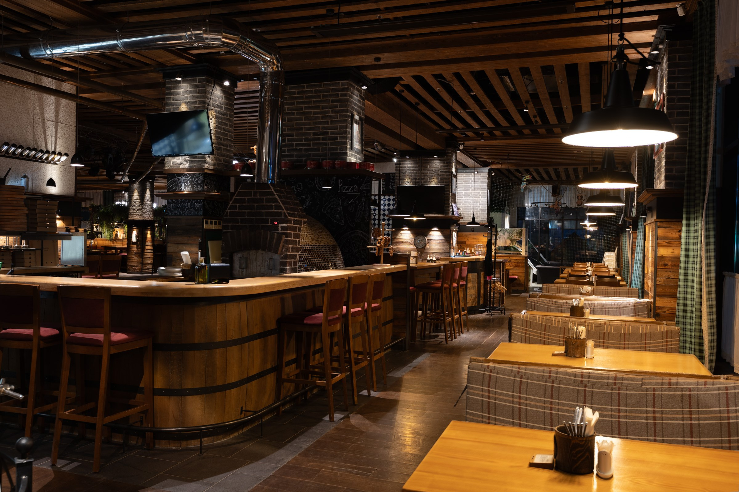 Съемка ресторана PAULANER в городе Краснодар. Архитектурный и интерьерный фотограф в Краснодаре | Дмитрий Демской