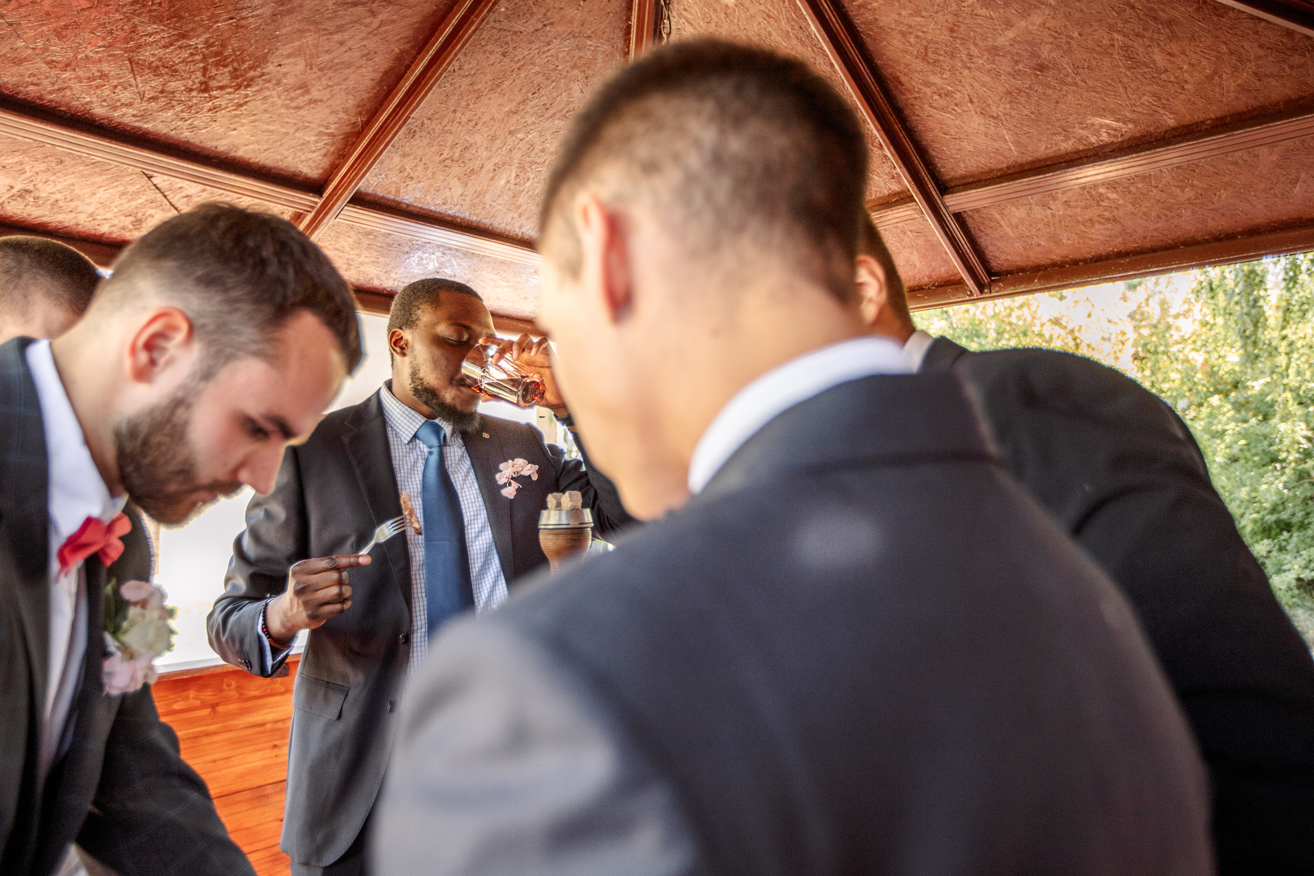 Сборы Андрея с барбекю. Свадебный и семейный фотограф в Челябинске Юлия Ишимова