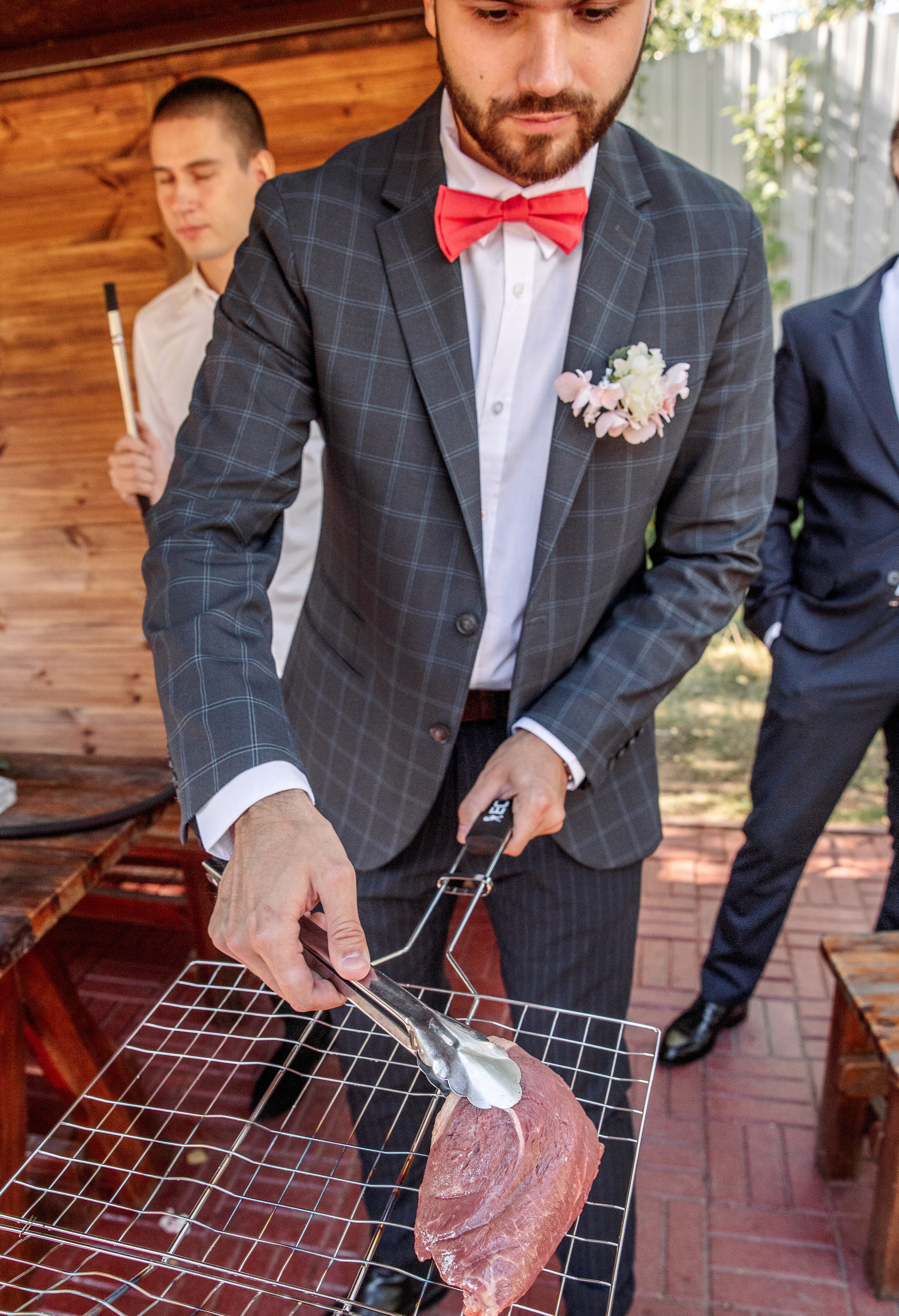 Сборы Андрея с барбекю. Свадебный и семейный фотограф в Челябинске Юлия Ишимова