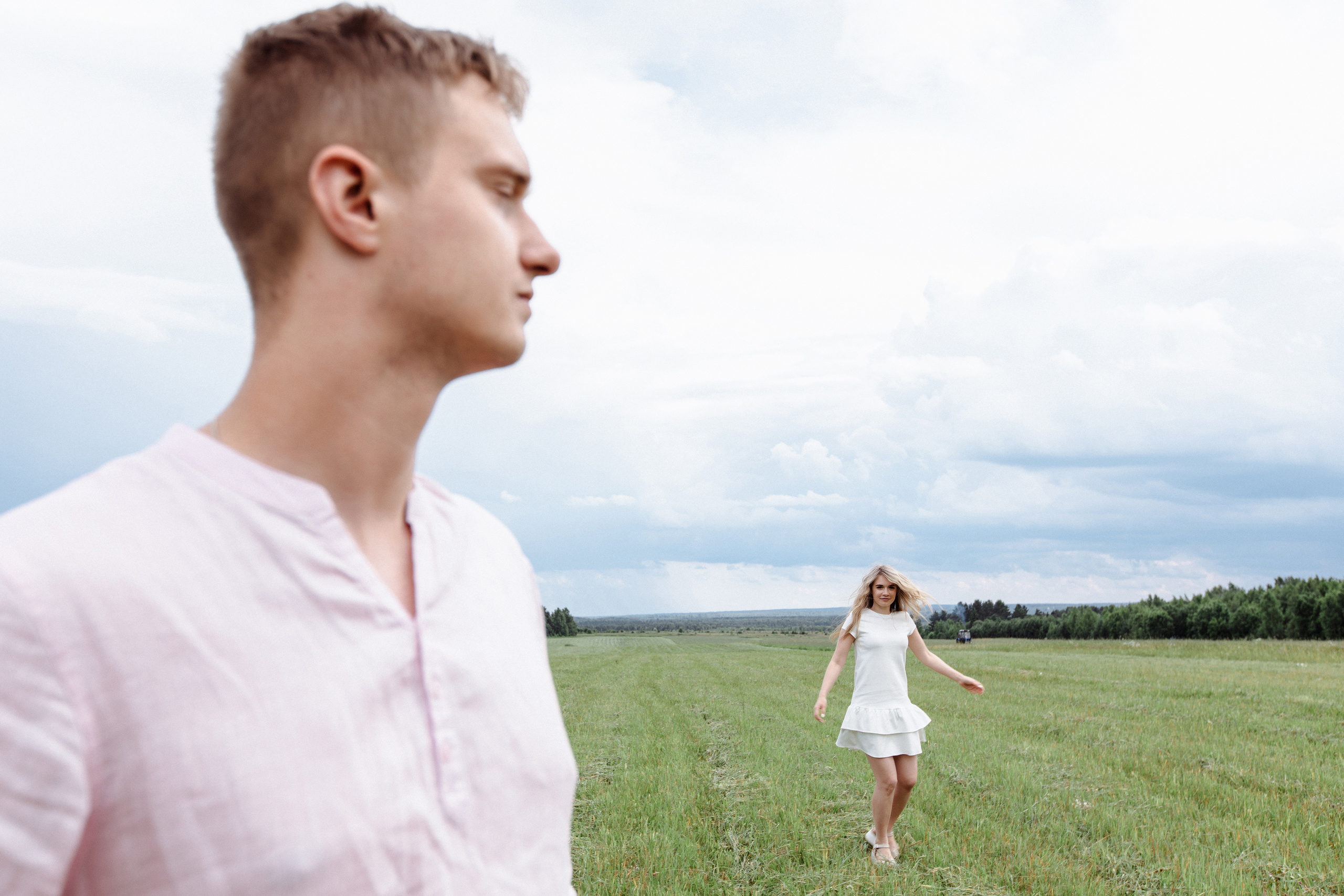 Поле. Свадебный и семейный фотограф в Твери, Москве, Санкт-Петербурге