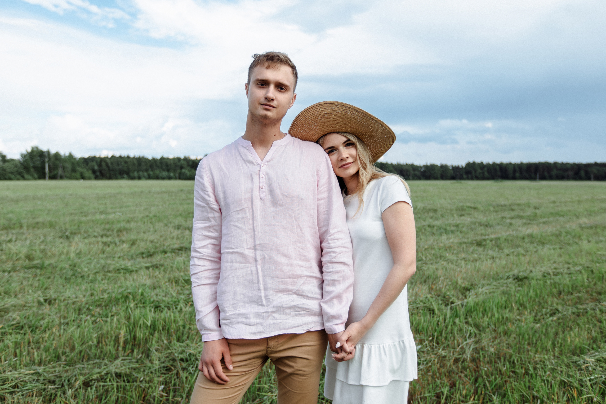 Поле. Свадебный и семейный фотограф в Твери, Москве, Санкт-Петербурге