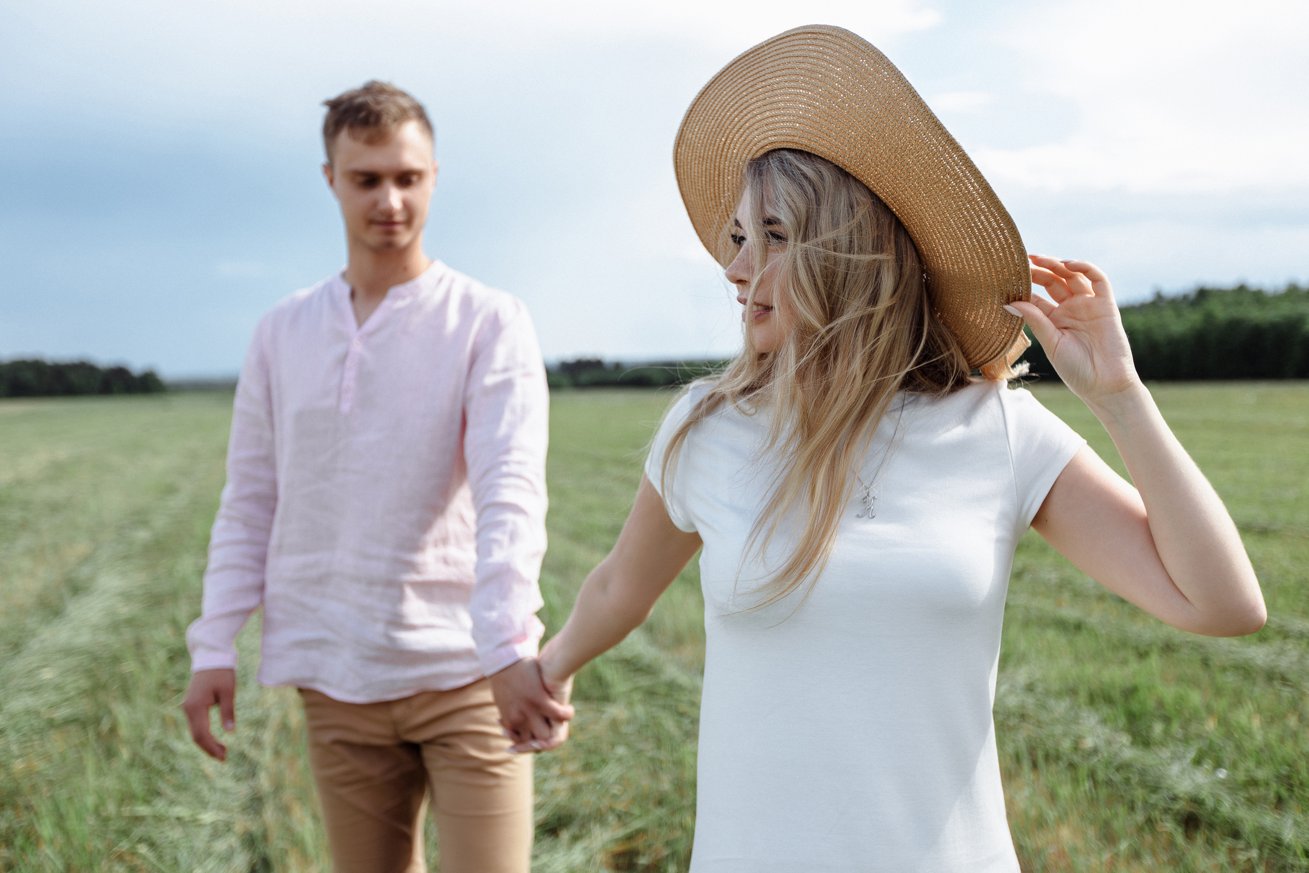 Поле. Свадебный и семейный фотограф в Твери, Москве, Санкт-Петербурге