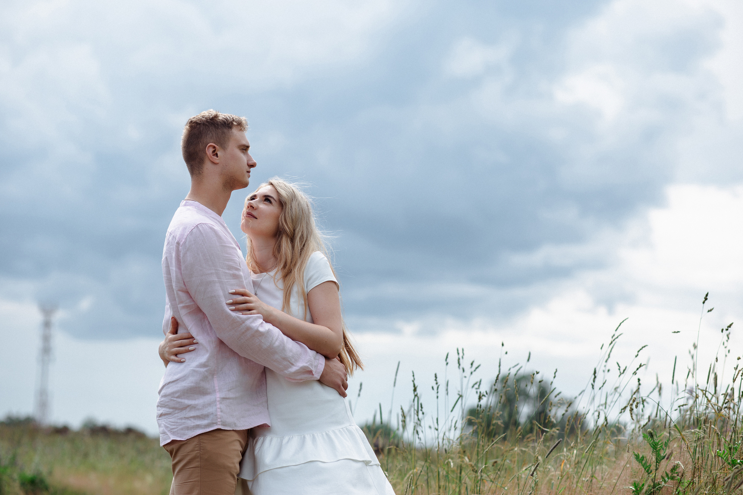 Поле. Свадебный и семейный фотограф в Твери, Москве, Санкт-Петербурге