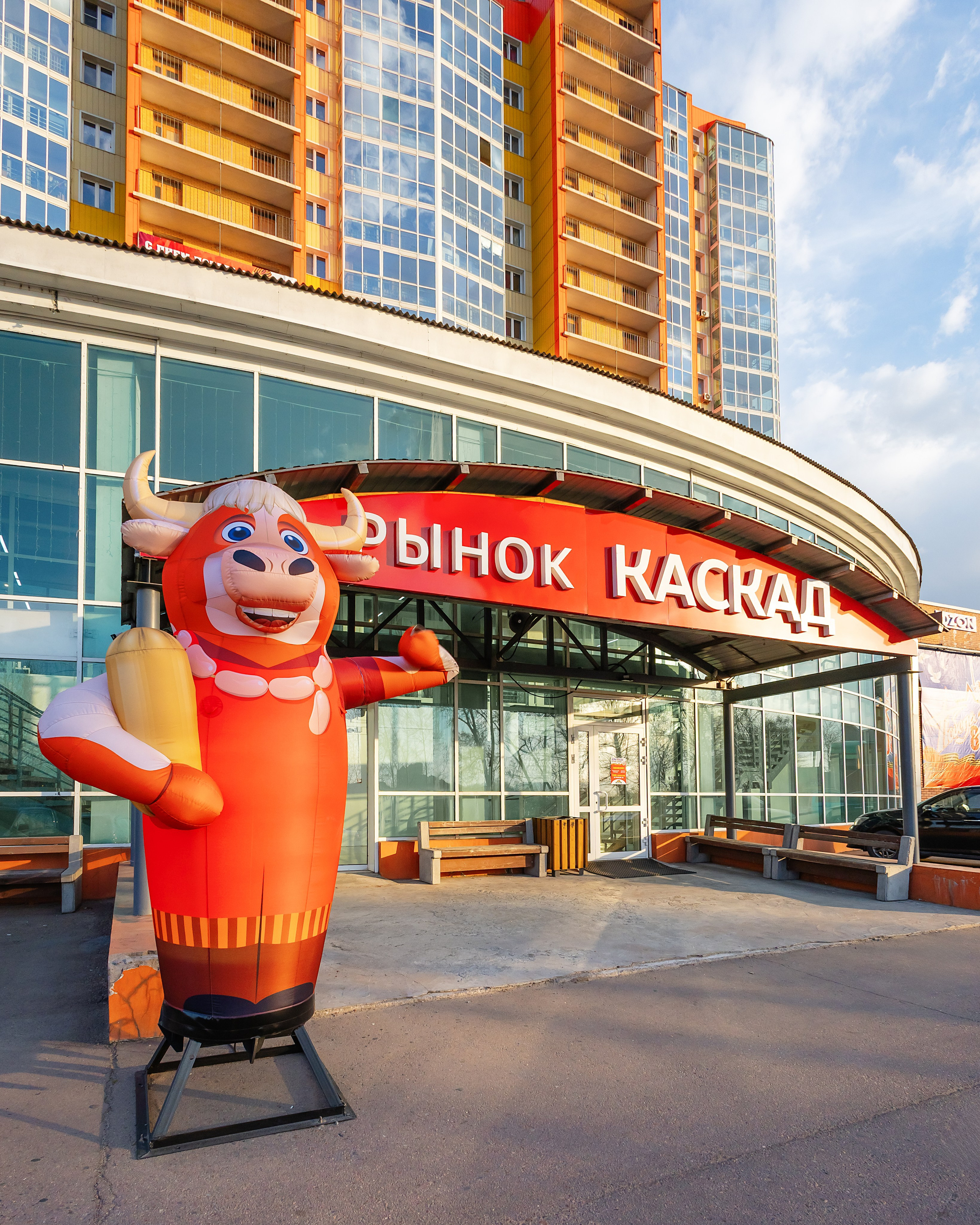 Рынок «Каскад». Фотограф и видеограф в Улан-Удэ: Аюна Габагуева и Артём Шаханов