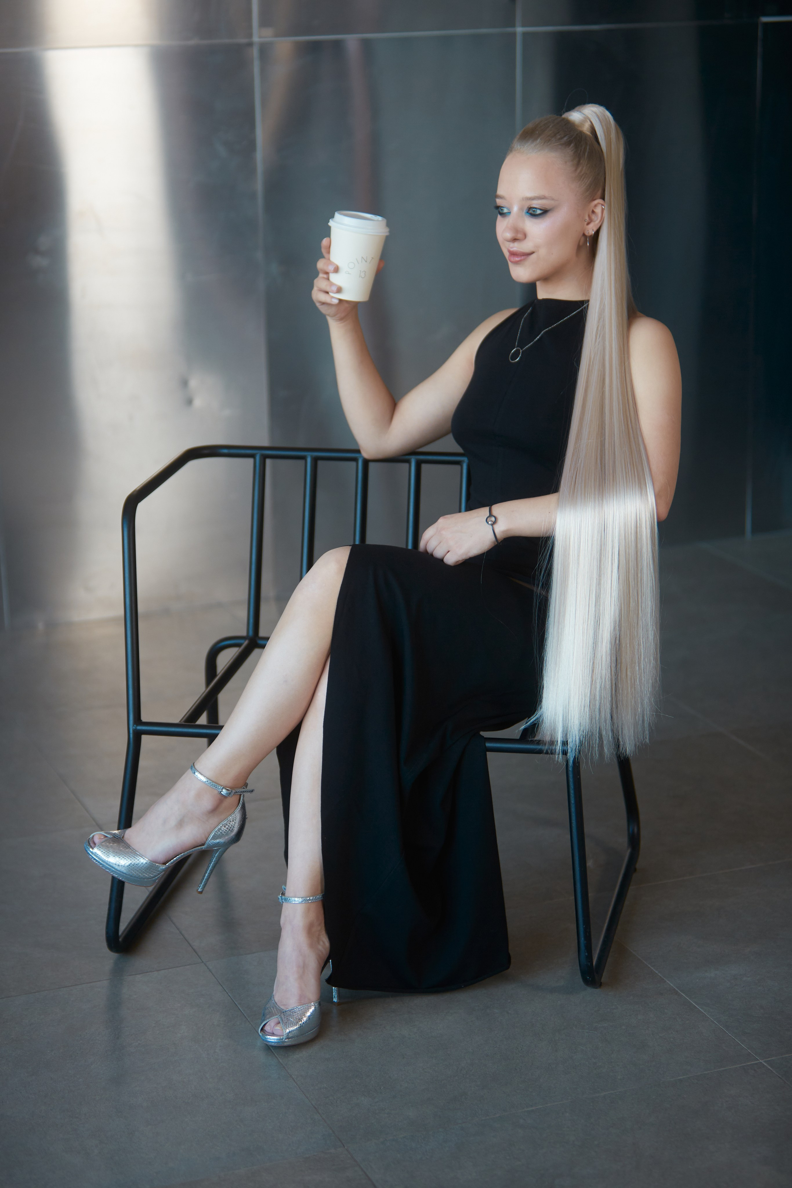 Рекламная съёмка хвостов для каталога Hairshop, омбре блонд.