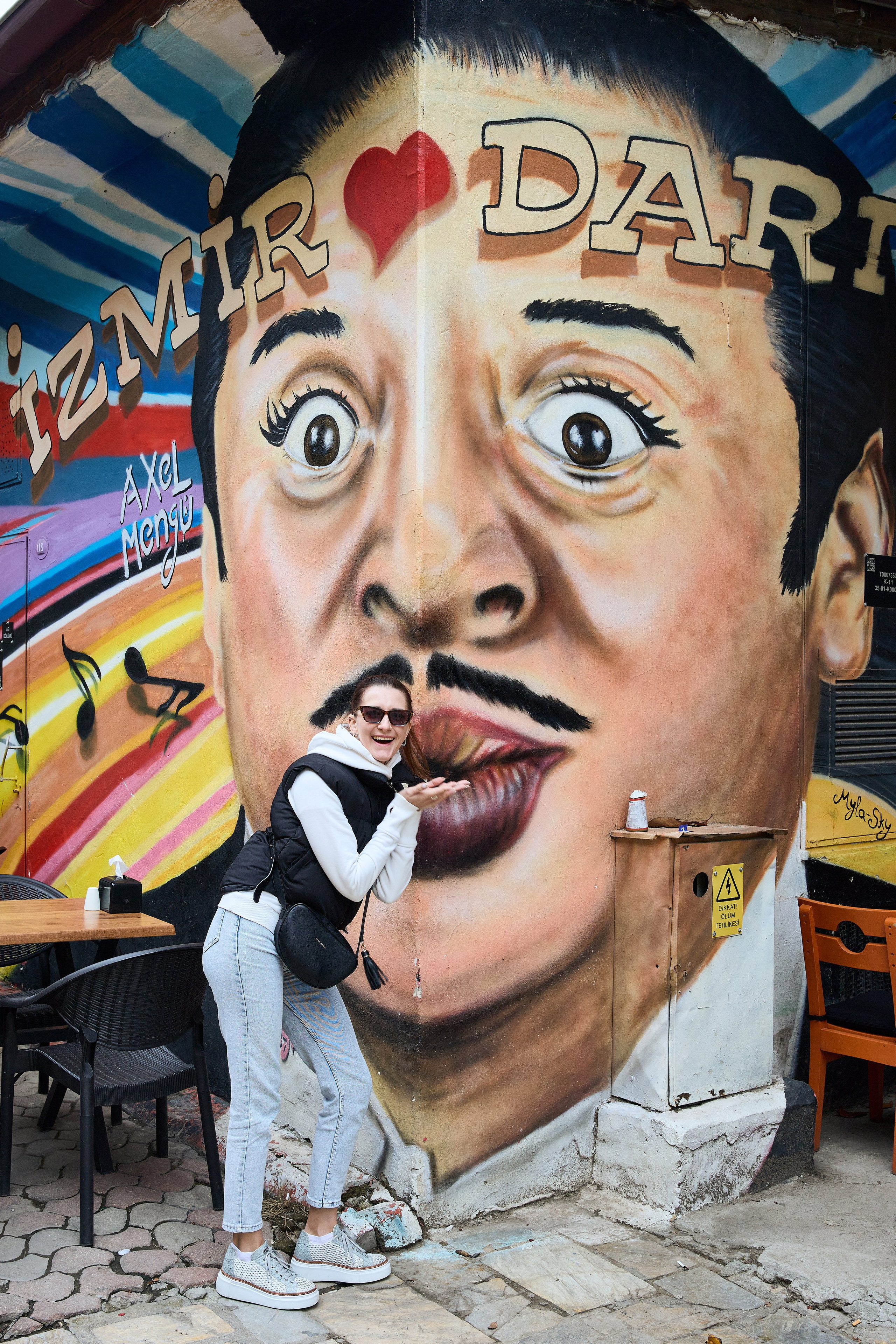 Измир. Фото департамент круизного лайнера Астория Гранде