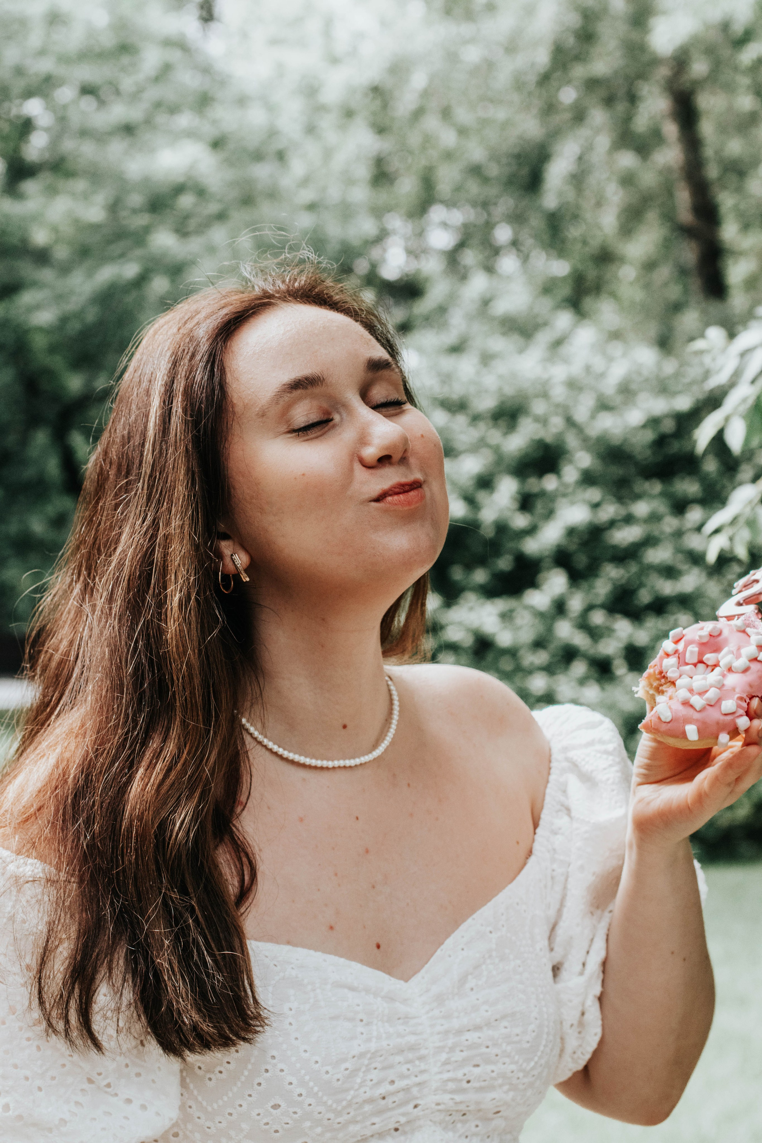 А в городе лето