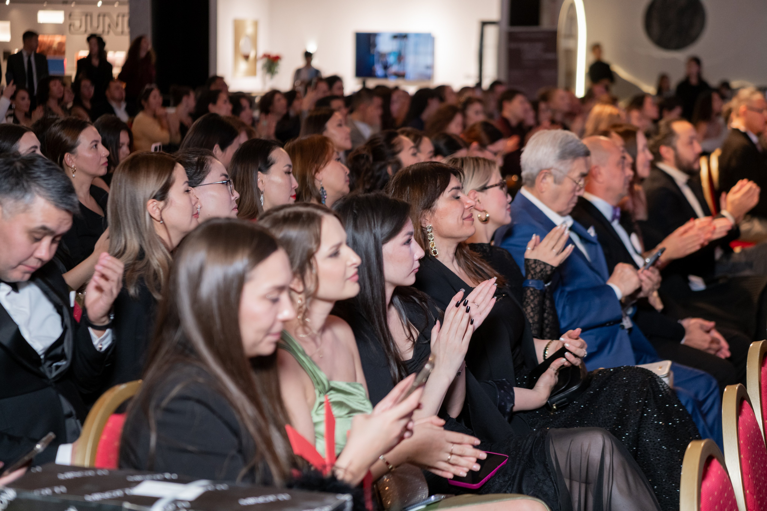 Tanu Creative 16.10.2025. Фотограф Астана, Алматы