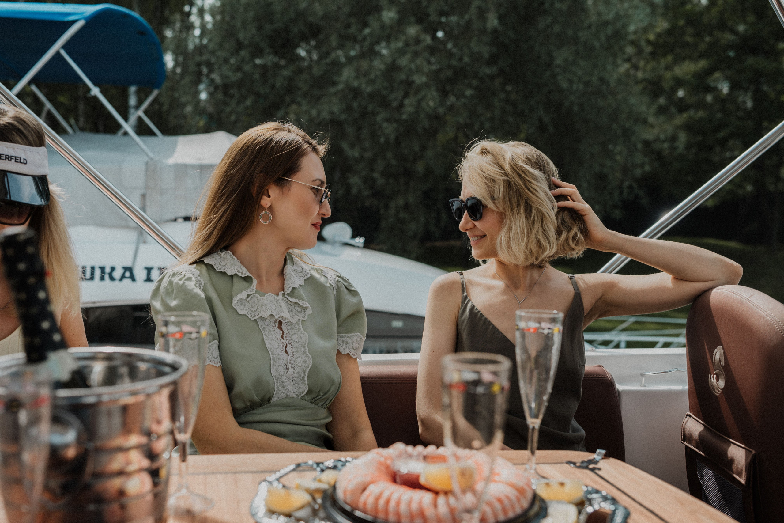 Девичник на яхте. Фотограф в Москве Ангелина Ким