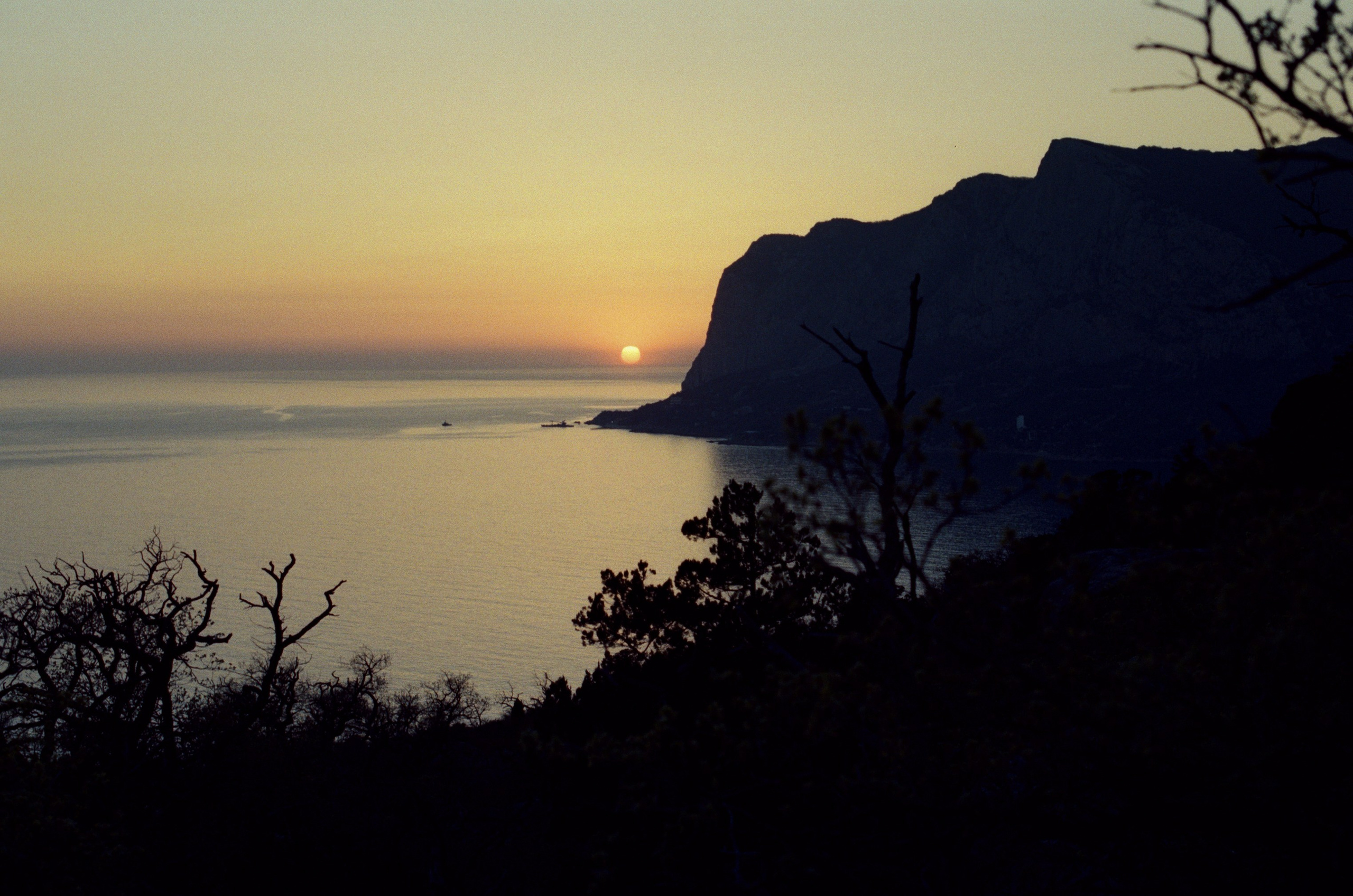 Some kind of madness // ukraine, crimea II. EVER EXPOSED
