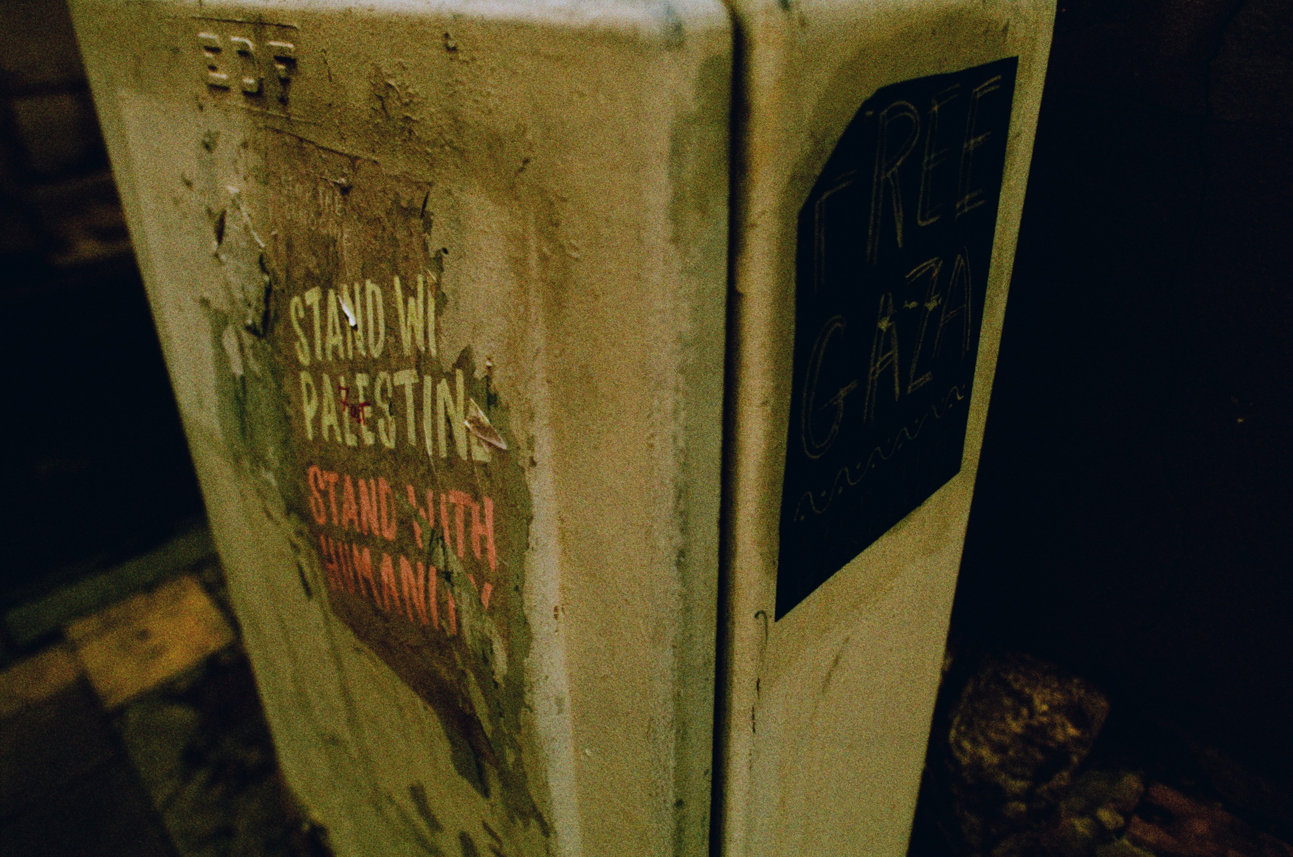 The contract // france, avignon III. EVER EXPOSED