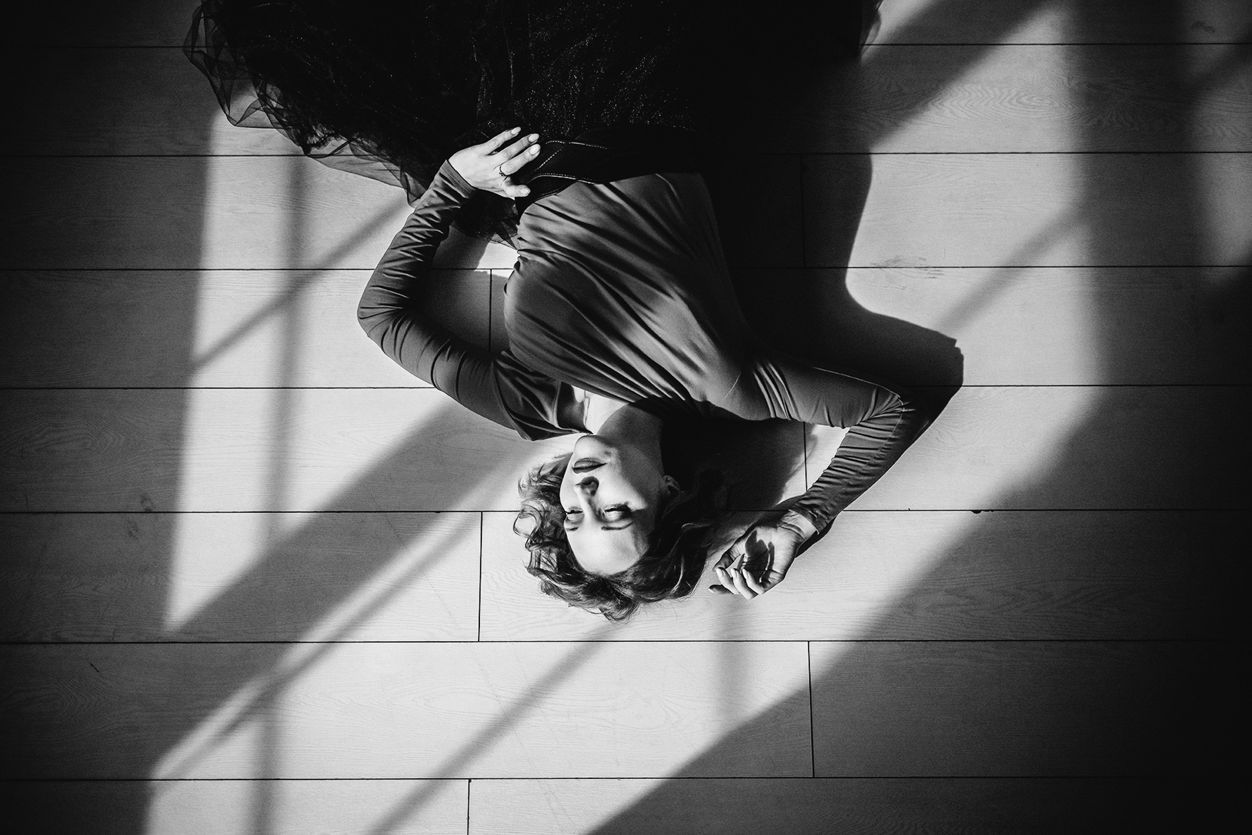 Женская фотосессия в: индивидуальный портрет в студии и на улице. 📸 Свадебный и семейный фотограф в Красноярске Тихомиров Евгений | 17 лет опыта | 800+ свадеб