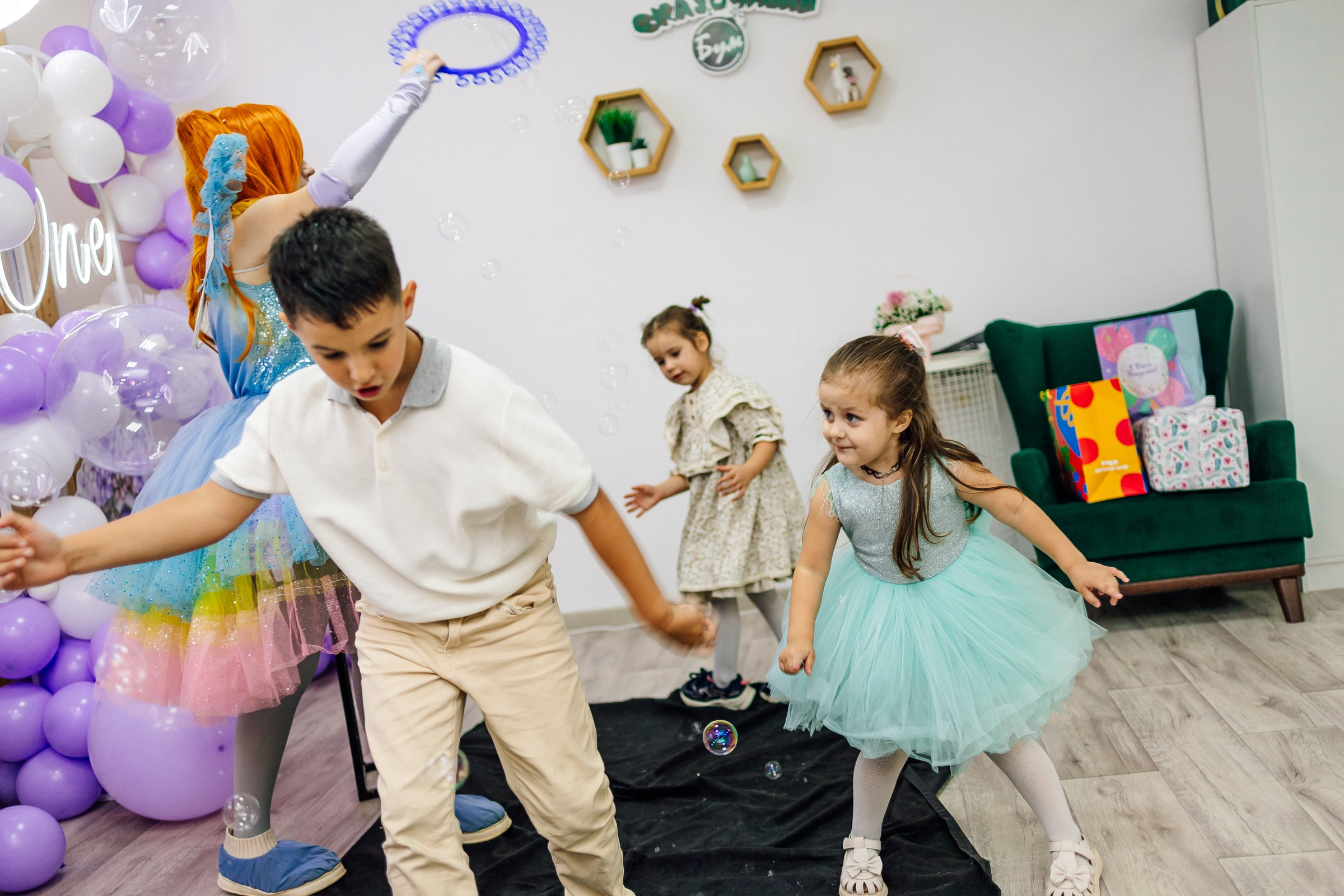 Эмилии 1 год. Семейный фотограф в Волгодонске Краченцева Анна