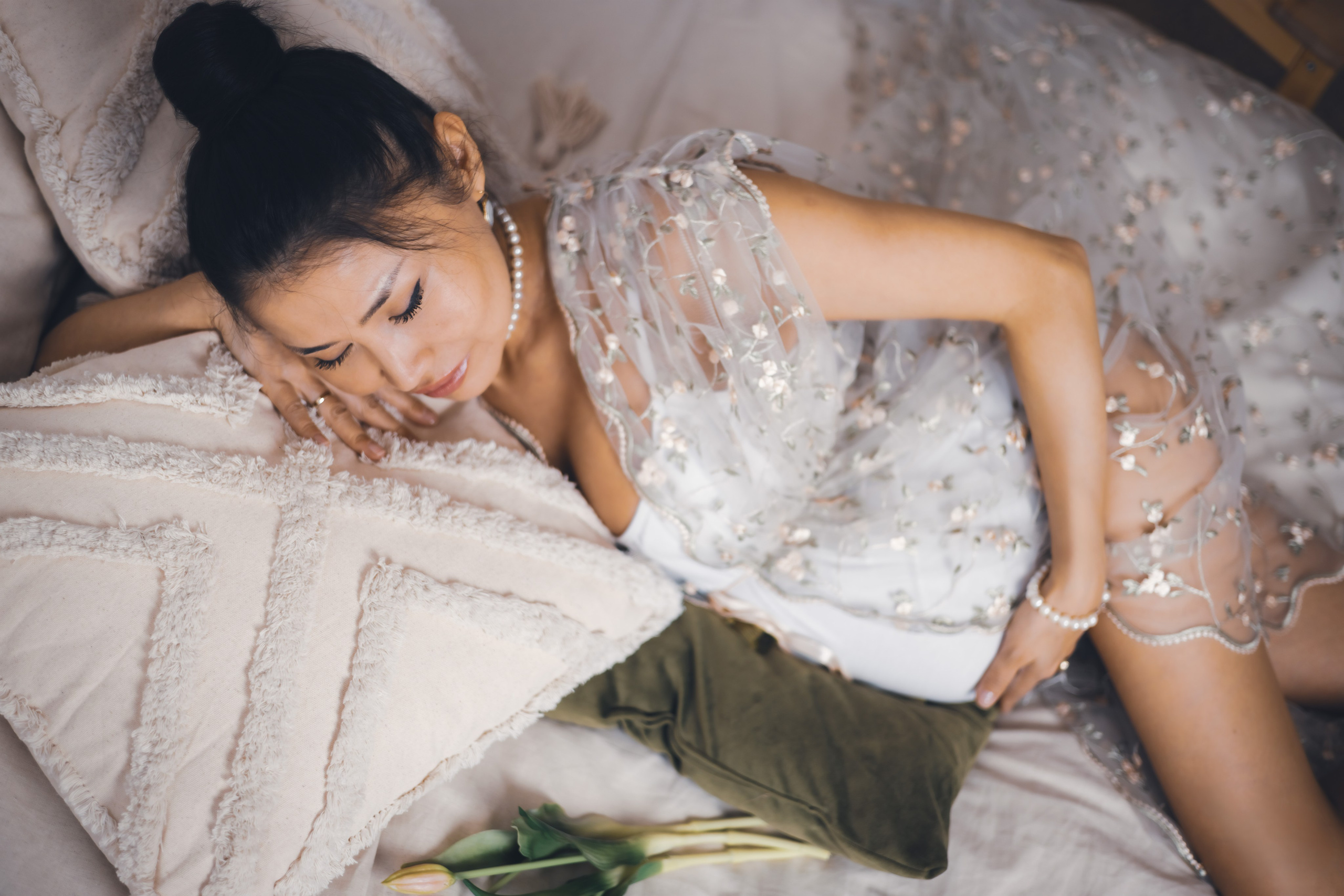 Фотосессия беременности в Алматы — maternity съёмка для будущих мам. Фотограф Алматы