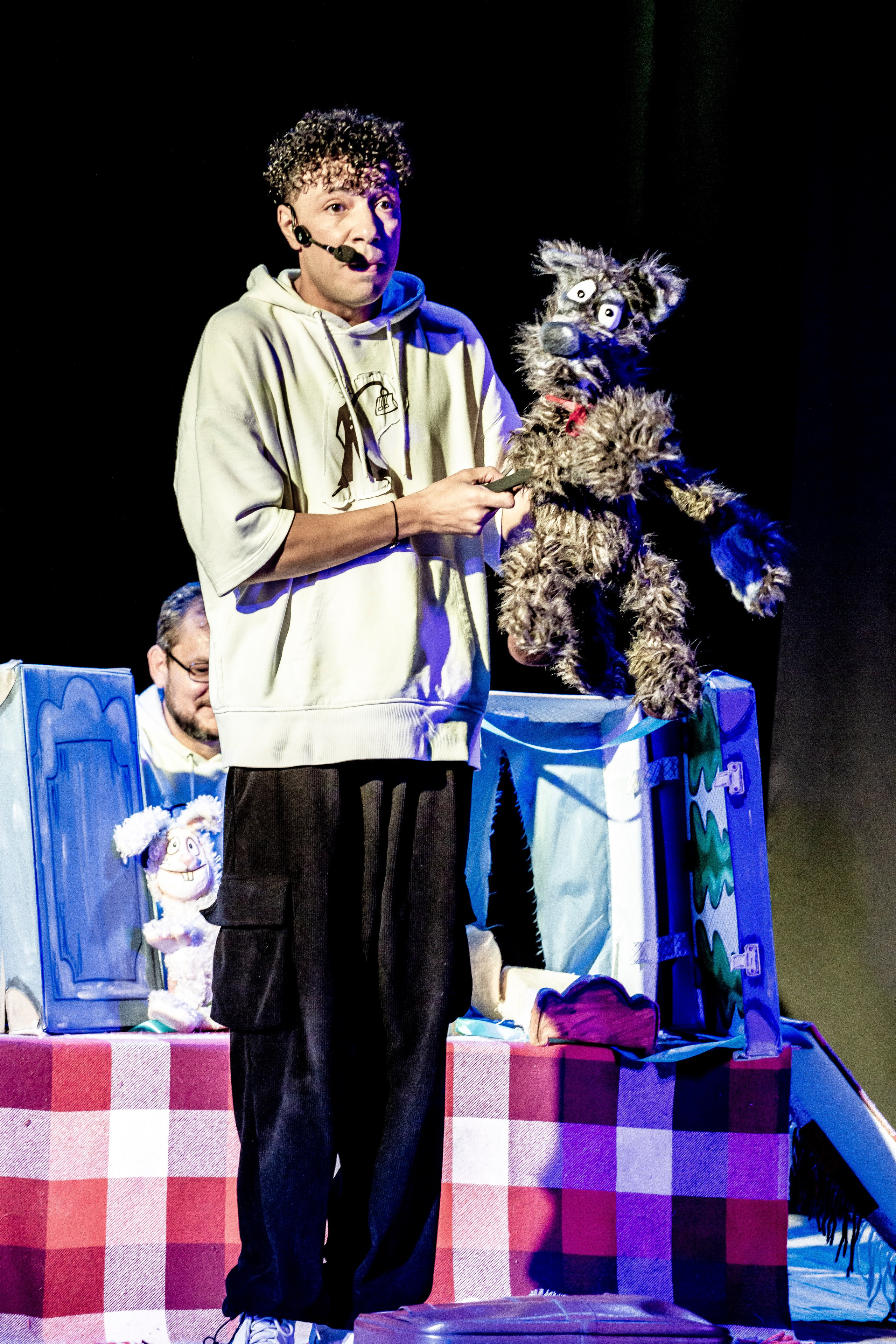 Спектакль театра Саквояж О Красной шапочке. Фотограф в Сочи Юрий Шептаев