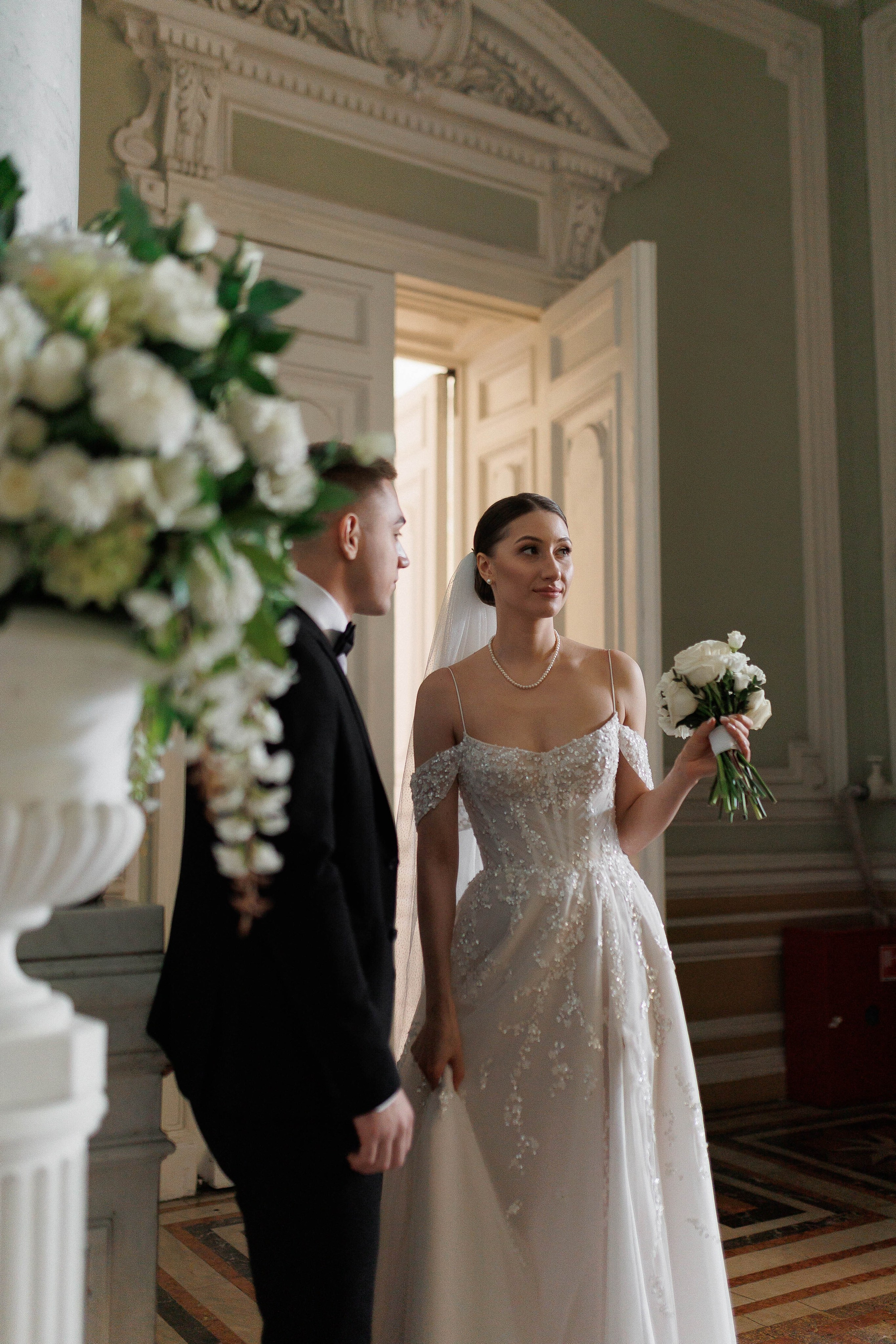 ···. Свадебный фотограф в Санкт-Петербурге Александра Чукавина