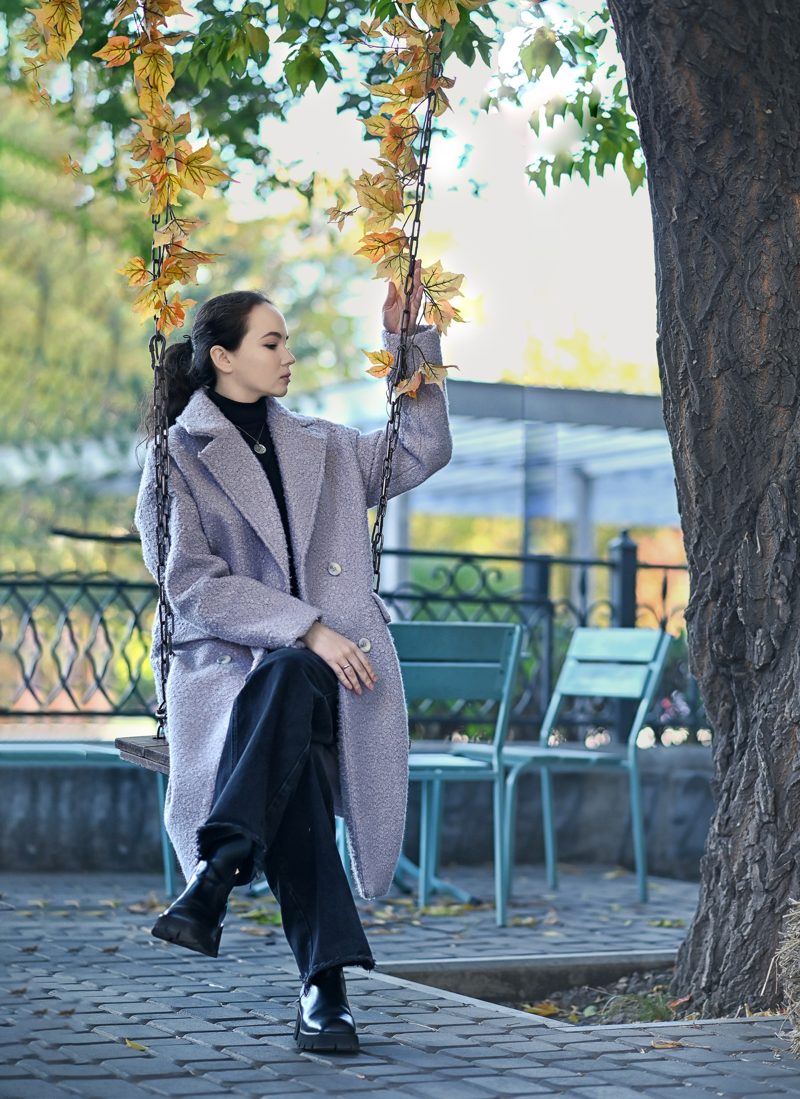 В сквере у Ромбабы. Фотографы крещения/венчания  Красноярск Татьяна и Вячеслав Переваловы