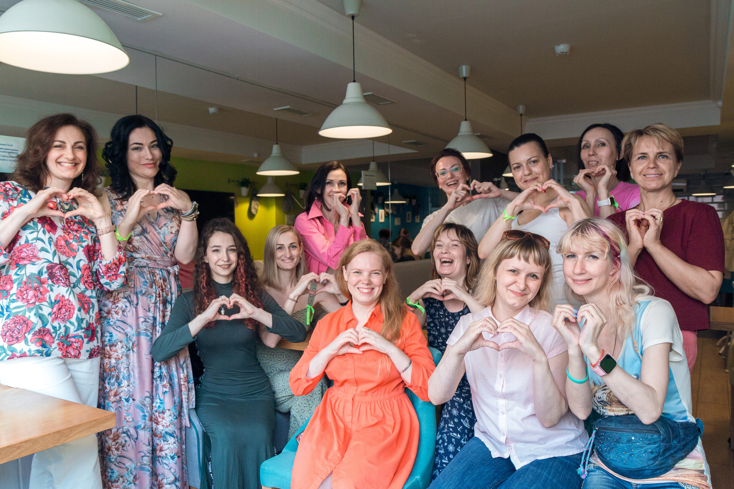 Встречи клуба счастливых женщин «Любить и быть Любимой». Репортажный и портретный фотограф в Москве Саханцева Анна