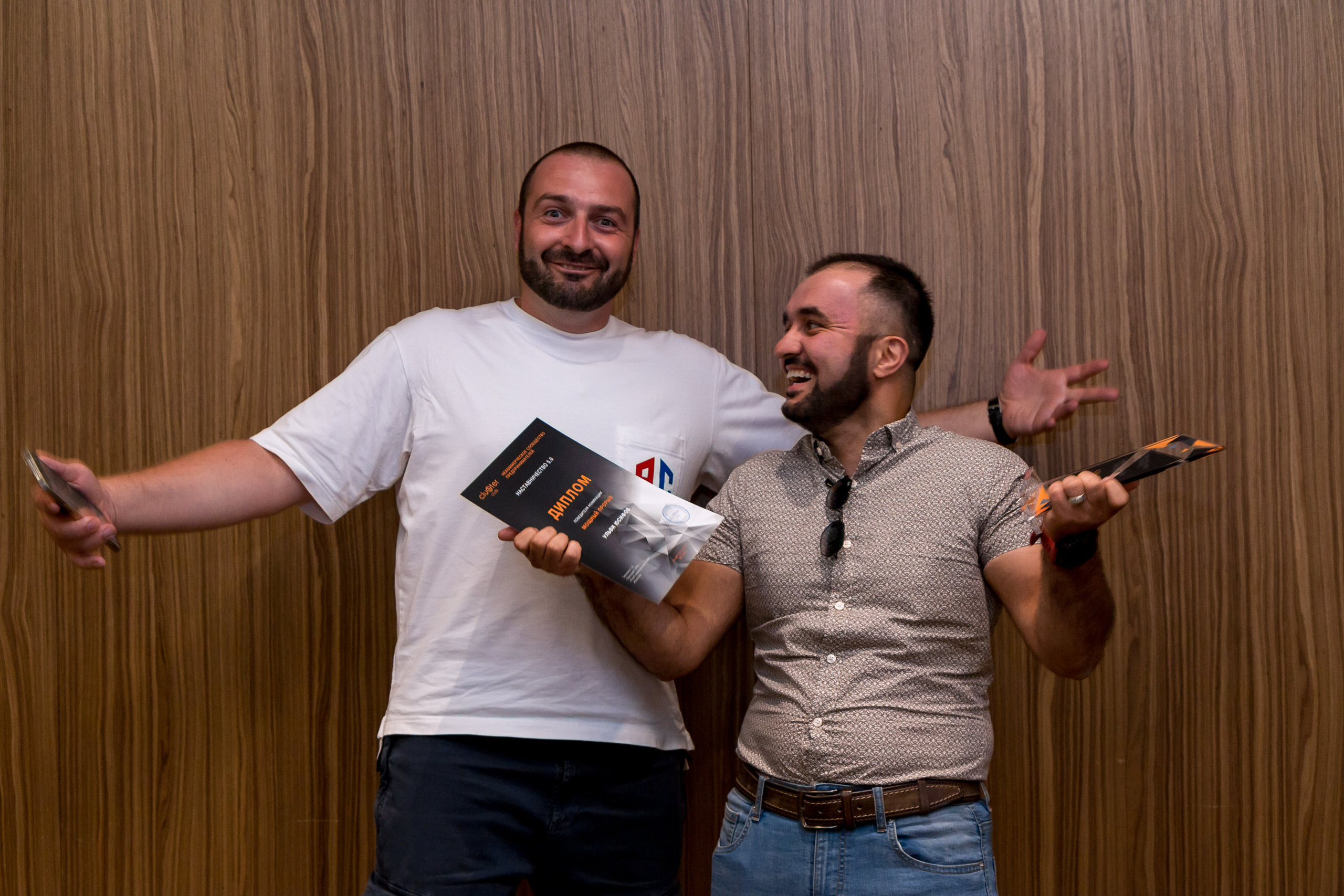 Подведение итогов наставничества клуба предпринимателей Cluster. Репортажный и портретный фотограф в Москве Саханцева Анна