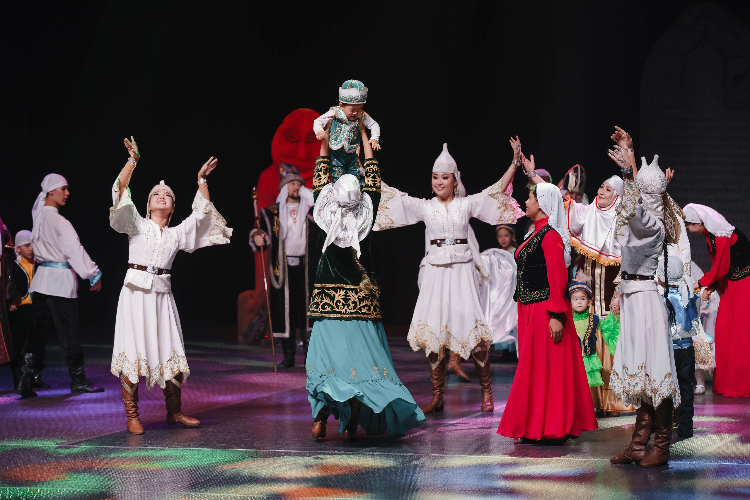 Спектакль театра танца «Наз» Туйгындар. Главная