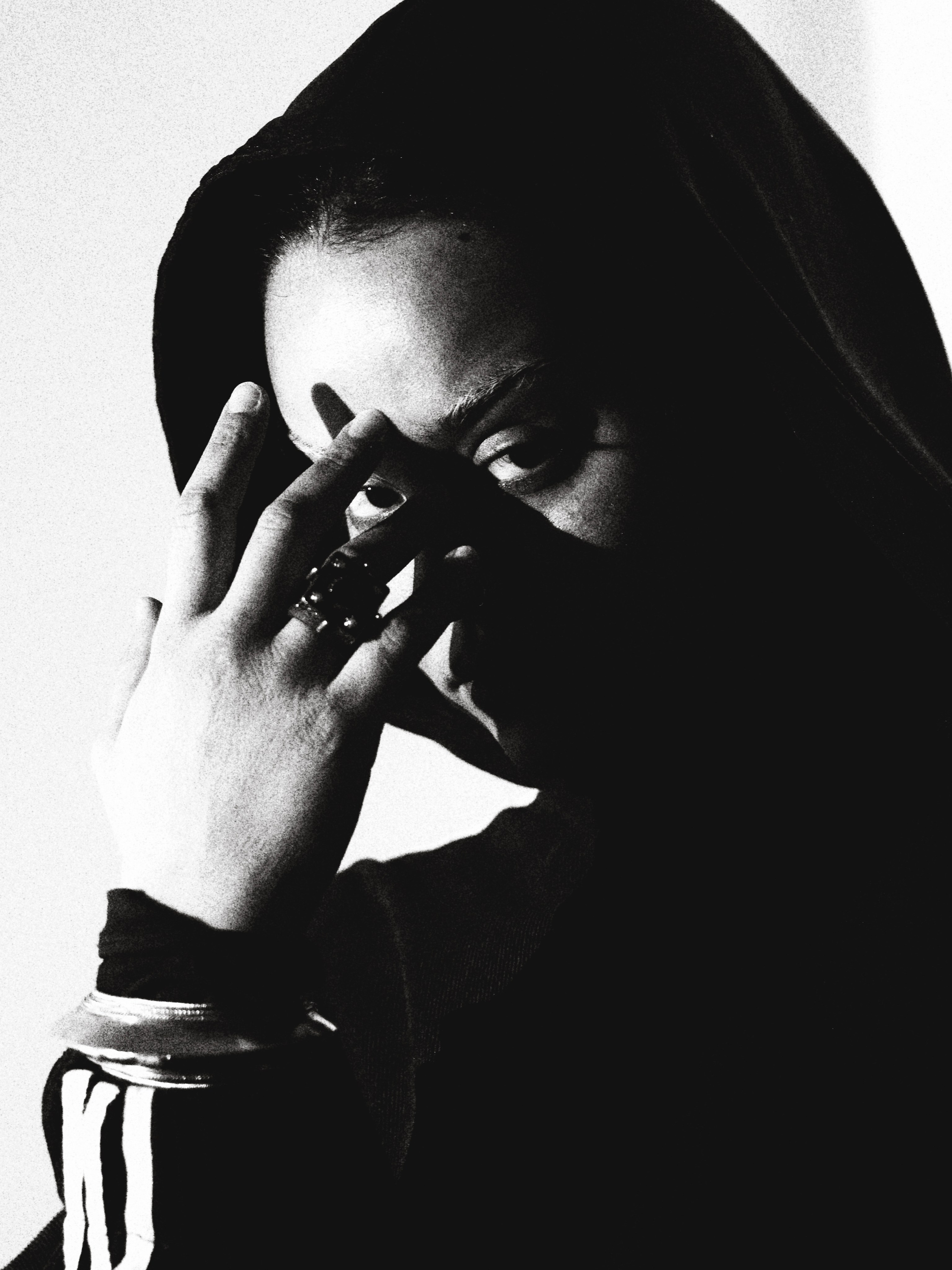 Чёрно-белая фотография — портреты в москве. Фотограф-психолог Валерия Никитина в Москве