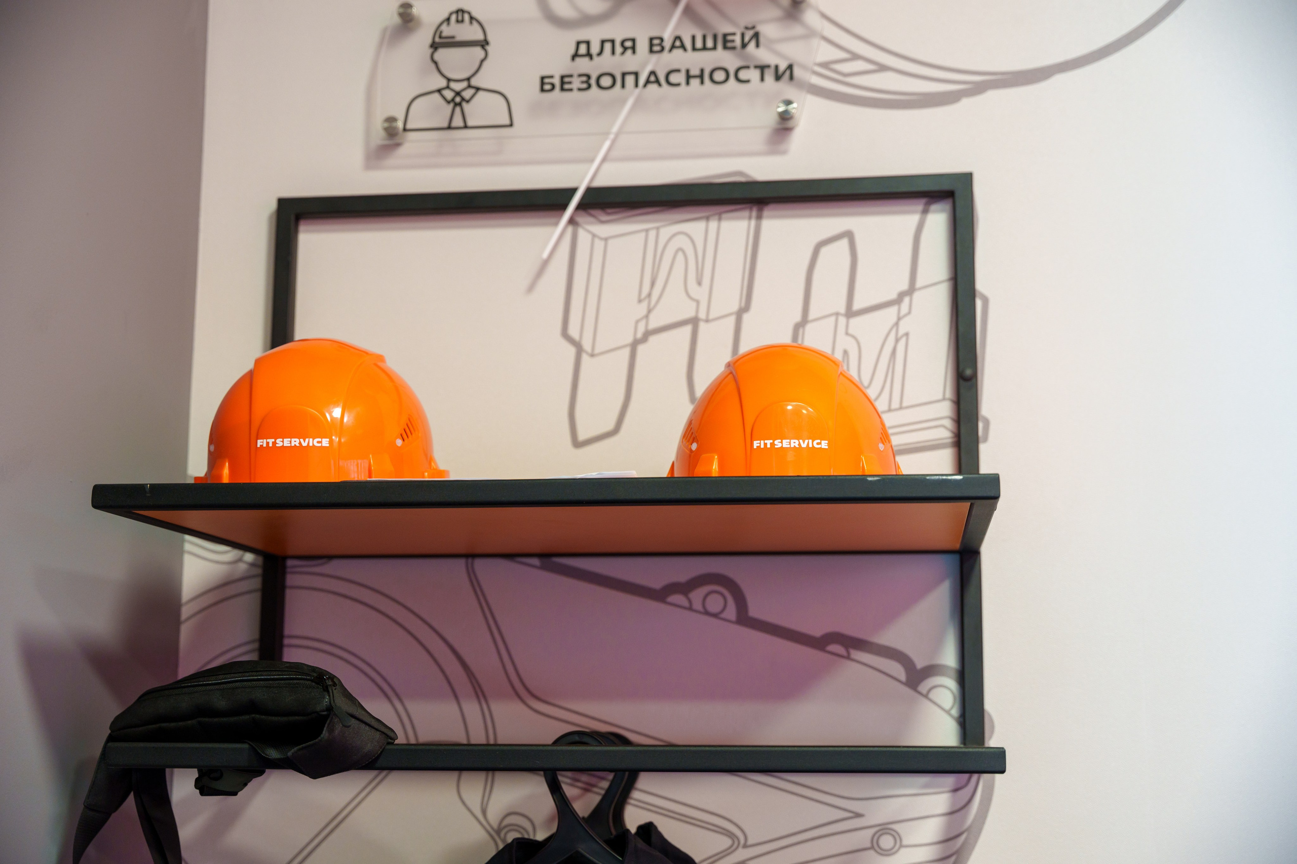 Интерьерная фотосъемка автосервиса Fit Service в Краснодаре — Профессиональная фотосъемка интерьера техцентра в Краснодаресеть СТО. Шедевры для Вас! Фотограф и Видеограф в Краснодаре Пахиев Руслан