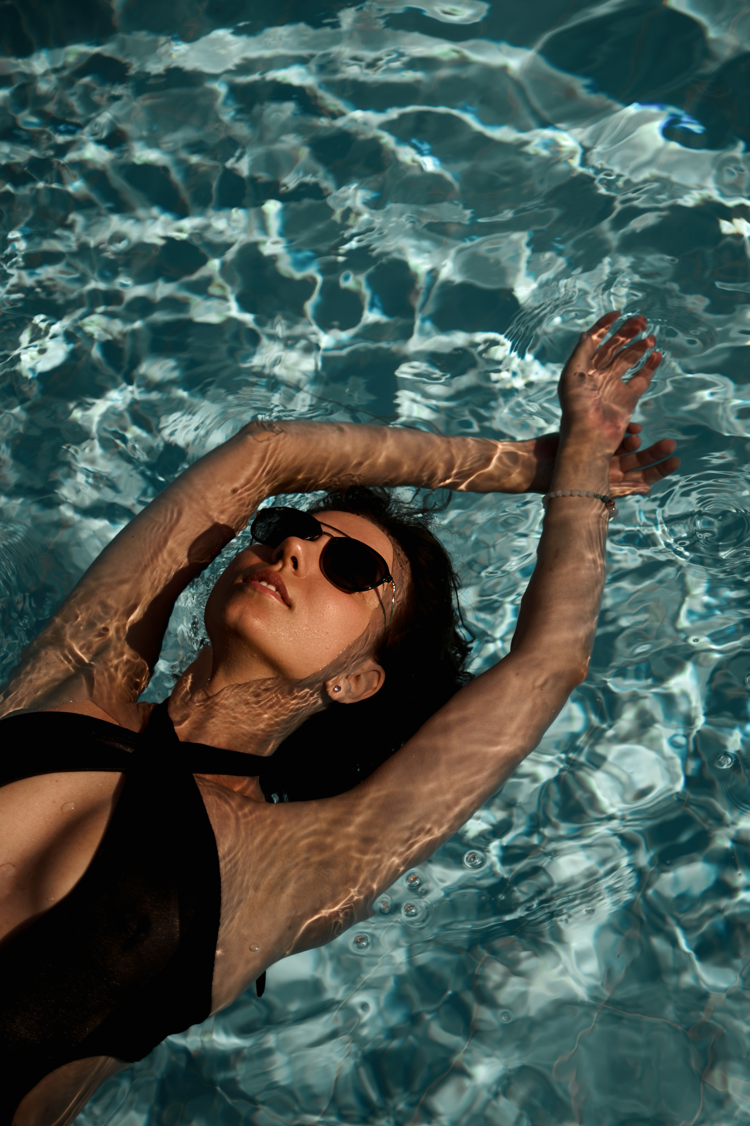 красивое фото в бассейне