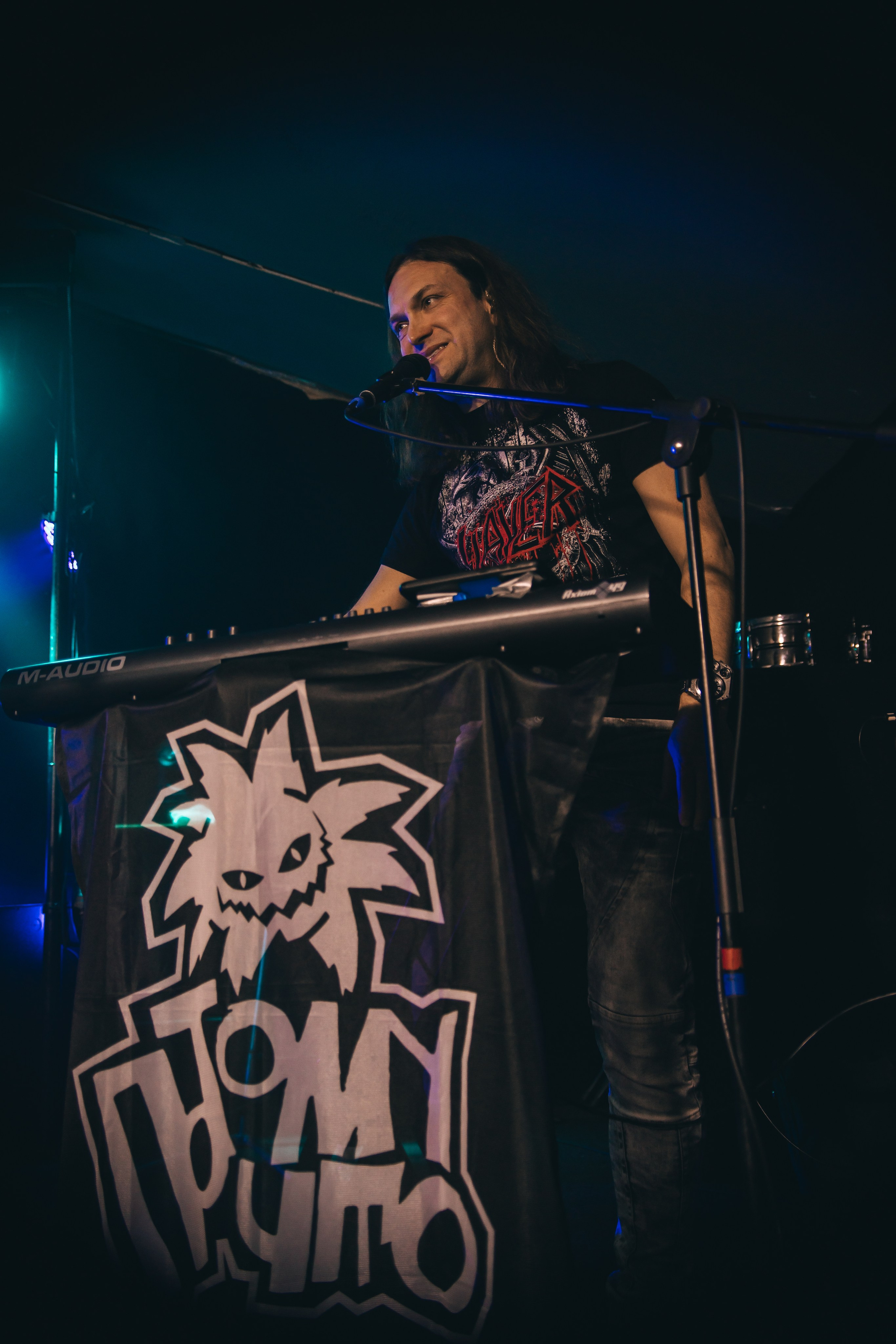 Потомучто. Красноярск, 28.02.2025, бар 64/6. Фотограф Регина Крикунова г. Красноярск