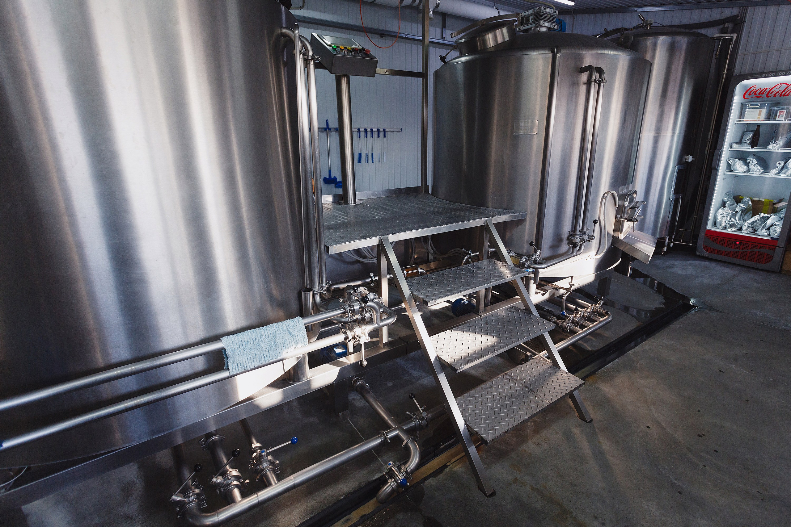 Фотографии с производства. Roman — Репортажный фотограф в Новосибирске