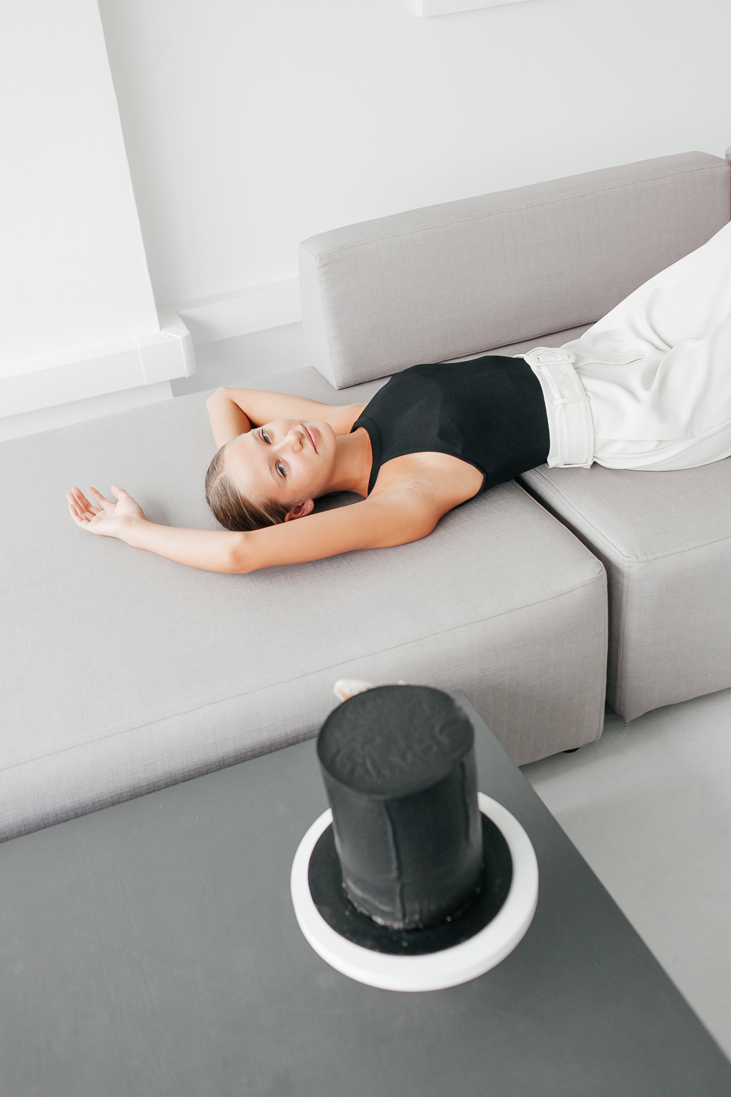 София. Стиль и лаконичность в студийной съёмке. Семейный фотограф, свадебный фотограф, женский портрет в Санкт-Петербу