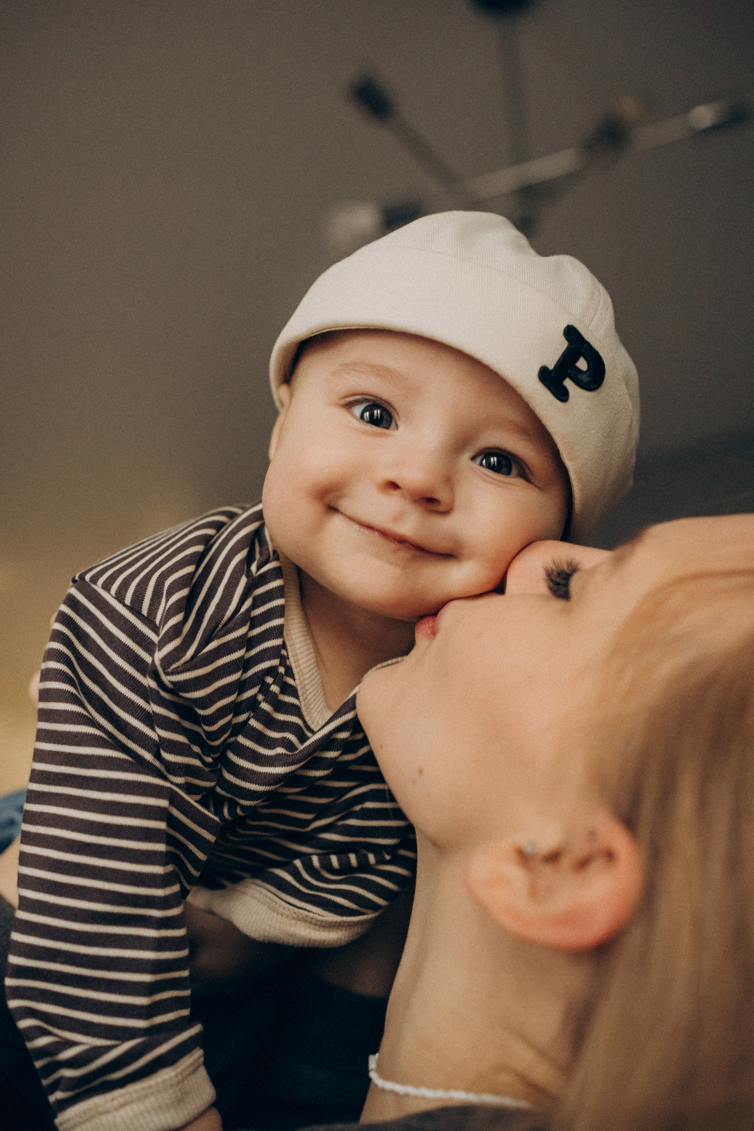 Семейная фотосессия Москва, семейный фотограф в Москве, семейная фотосессия, детский фотограф, семейная фотосессия дома, домашняя фотосессия с малышом, домашняя семейная фотосессия, фотосессия с малышом